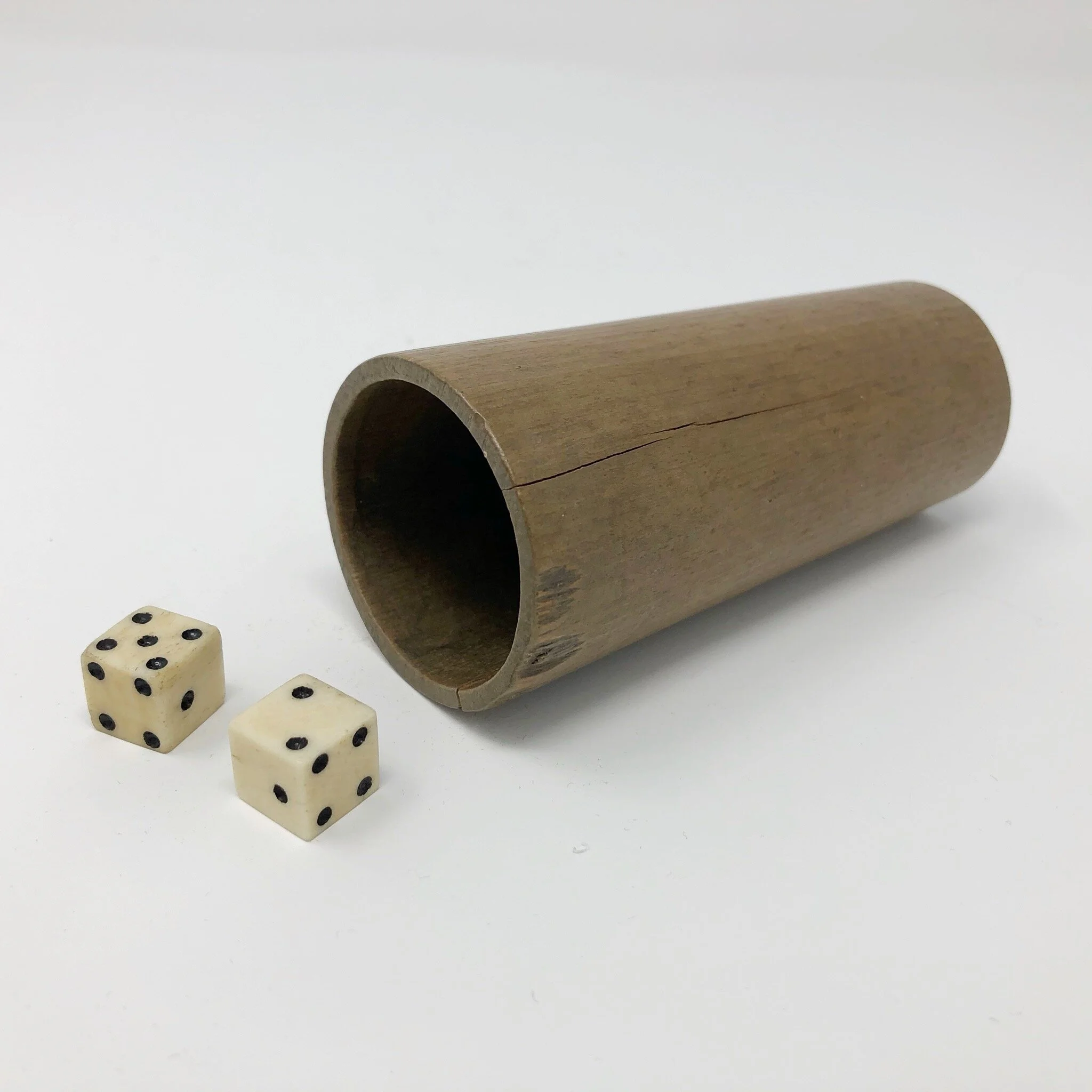 Wooden skaker and dice 2.JPG