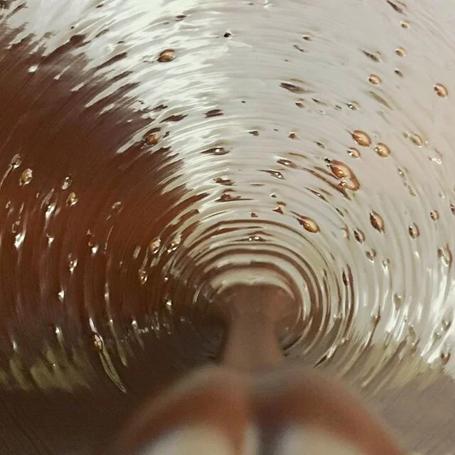 Our American style is 76% and just two ingredients, cocoa beans and sugar. It is our most viscous style but we have developed a process that makes it melt perfectly. A bold clear expression of the cacao so silky you won’t miss the cocoa butter!