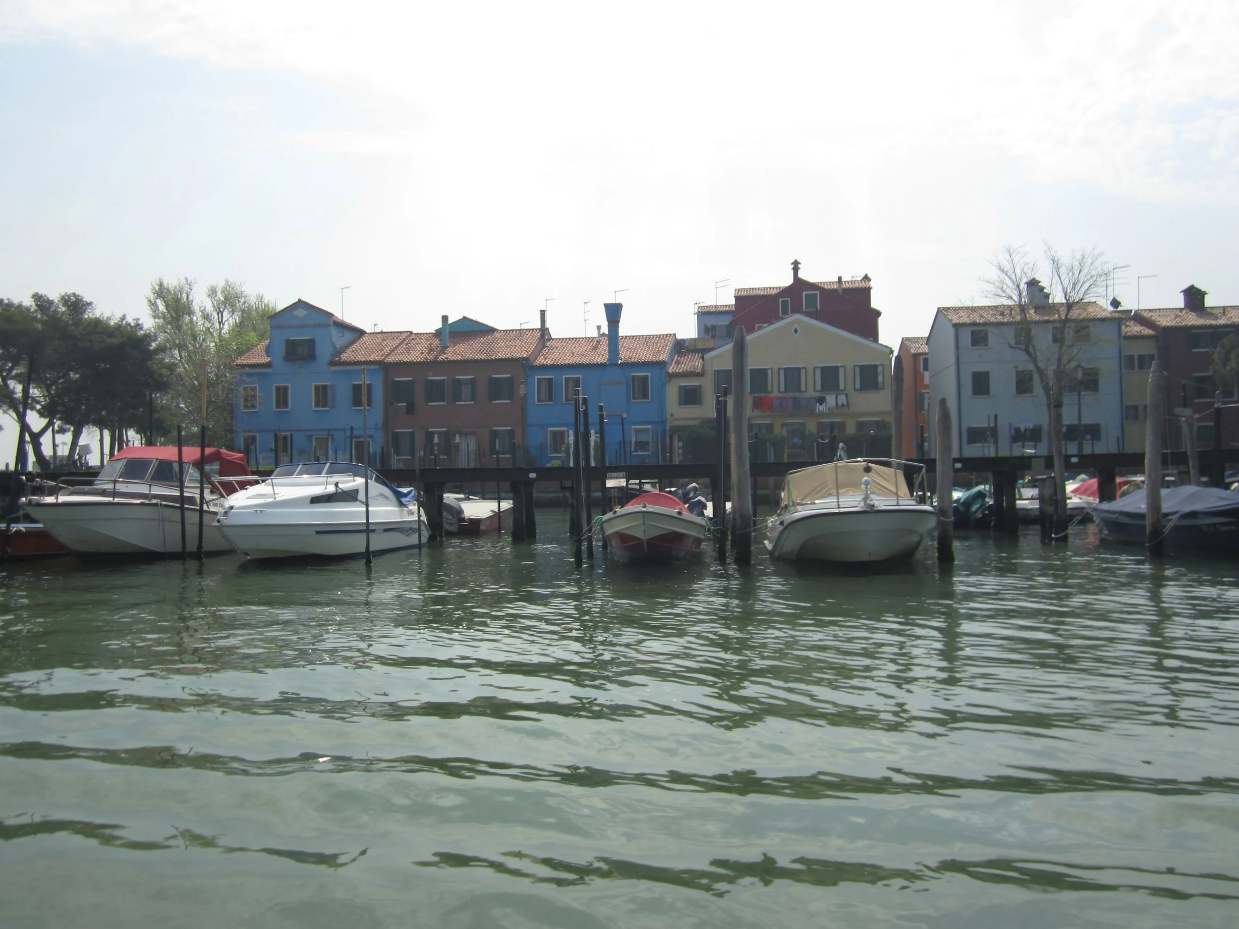 burano houses and boats.jpg