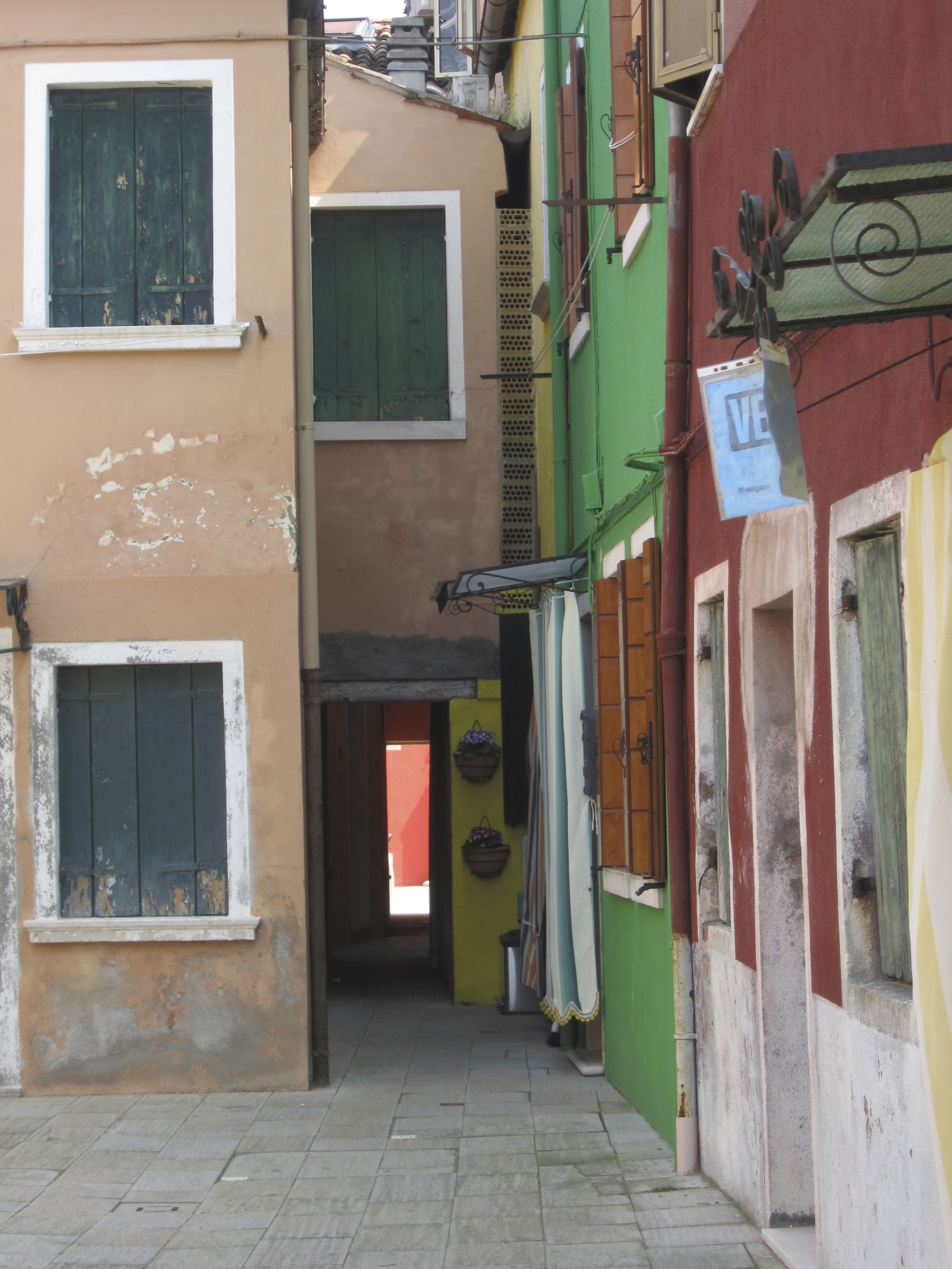 burano houses.jpg