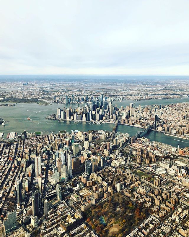Thankful today for clear skies &amp; window seats.  This view is plane awesome. 
#newyorkcity #newyork #nycprimeshot #huffpostgram #ongooglemaps #nyc #iheartnyc #windowseat #windowseatproject #tinycity #viewsfordays