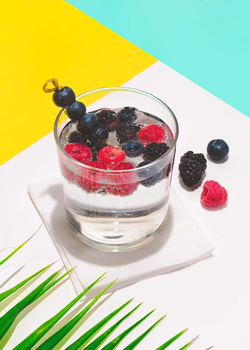 absolut_frozen-fruit-garnishes_berries.jpg