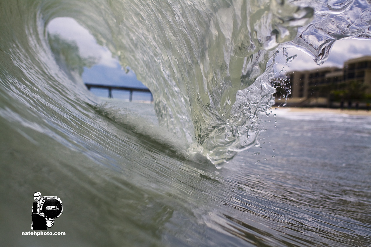 Same day, almost the same spot as the previous, this 2ft face shows a little more texture on the lip as water meets water. 