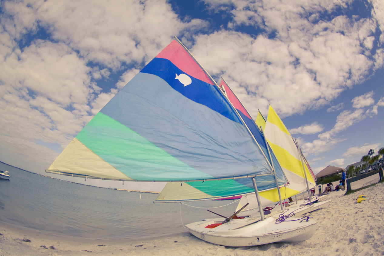 Setting up the rigging for the day of fun sailing! 
