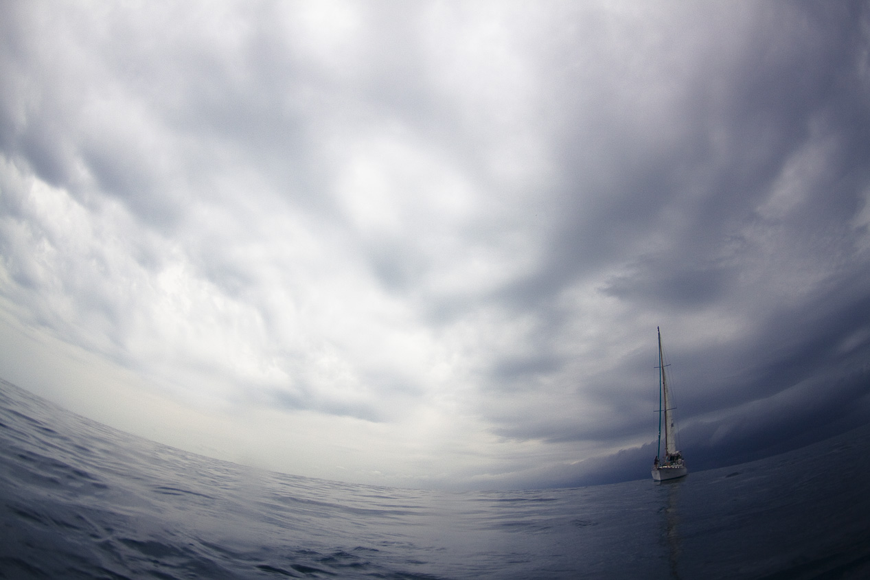 We got to hang out about an hour before we realized that this storm wasn't passing us to the north, it was cruising straight for us. The "Luric" was looking beautiful and confident with the fast approaching weather. 