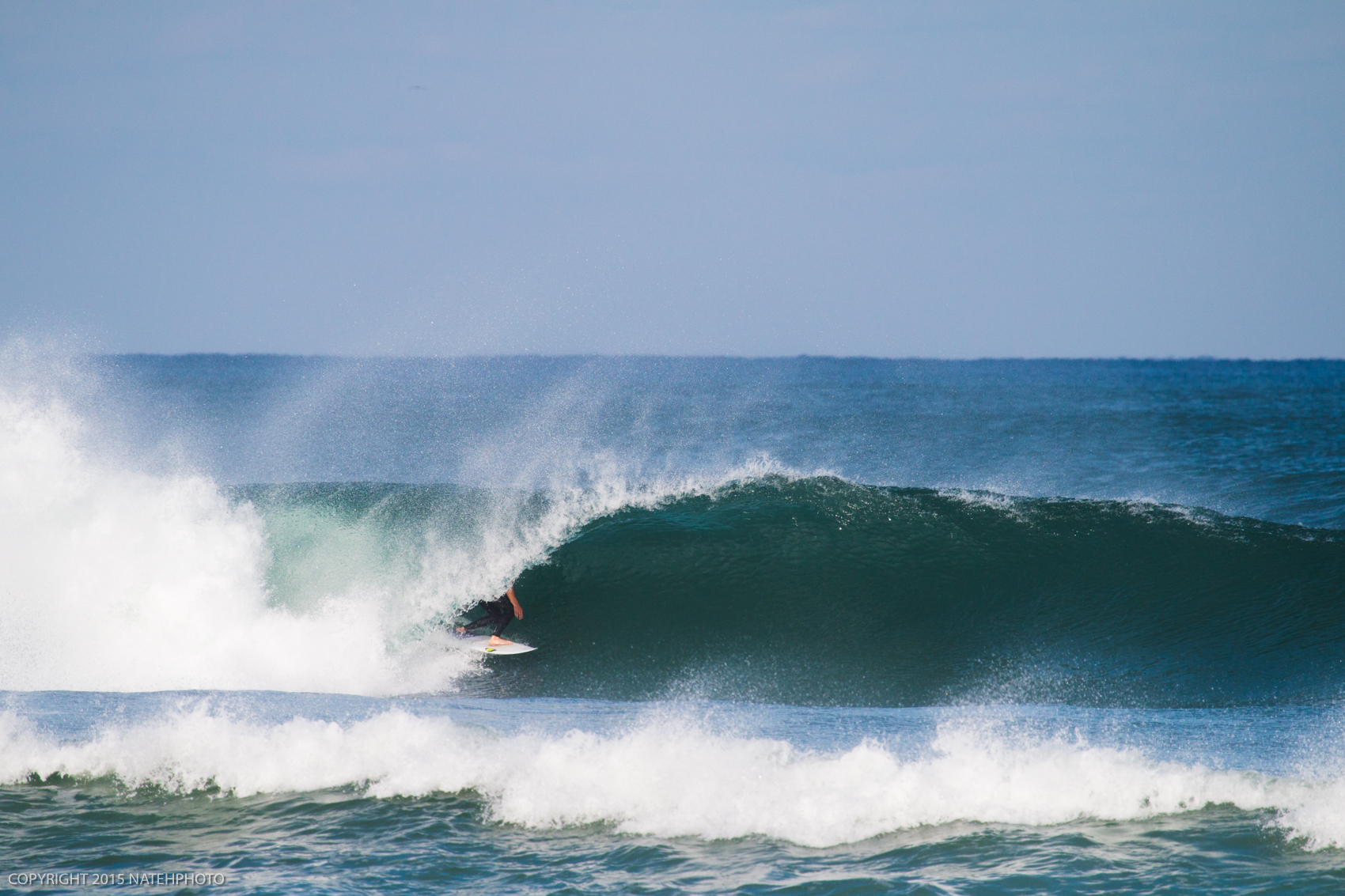 Another unknown to me relaxing his stance and letting the wave do the work. 