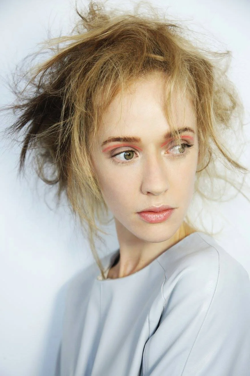 Model | Gemma Louise Scott ||| Photographer | Geoffrey Chuah for La Mode Magazine