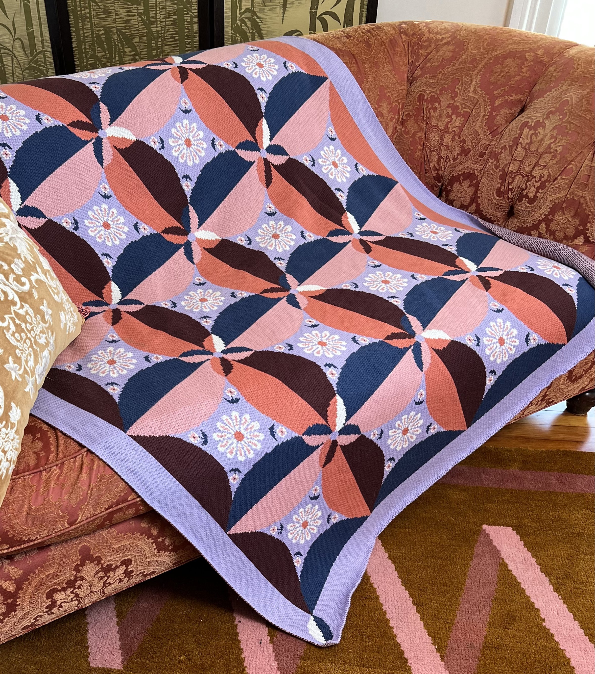 FQ_Lavender_Sofa_Square.jpg