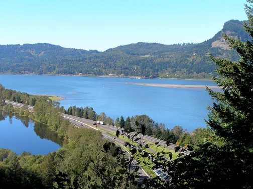 Columbia River sits between Oregon and Washington State, which is right across the waterway.