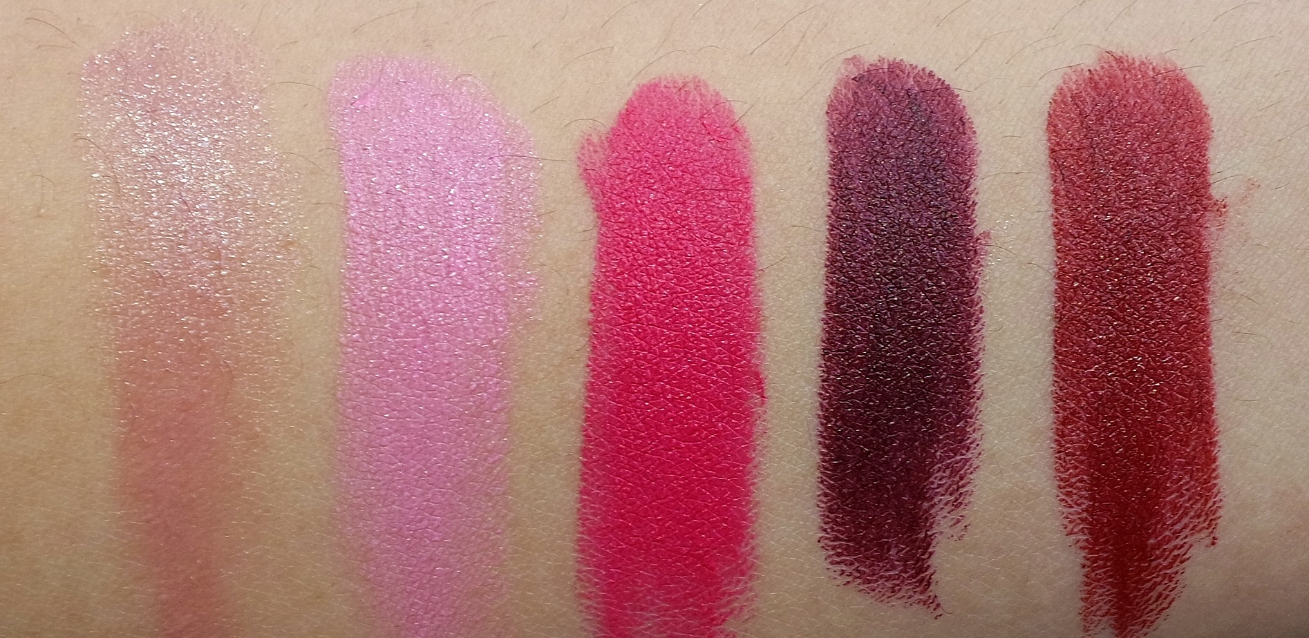 Lipsticks: Myself (soft shimmery nude beige), Yield To Love (mid-tone rose), Good Kisser (mid-tone fuchsia), Lingering Kiss (deep plum red), Hearts Aflame (mid-tone brick red)