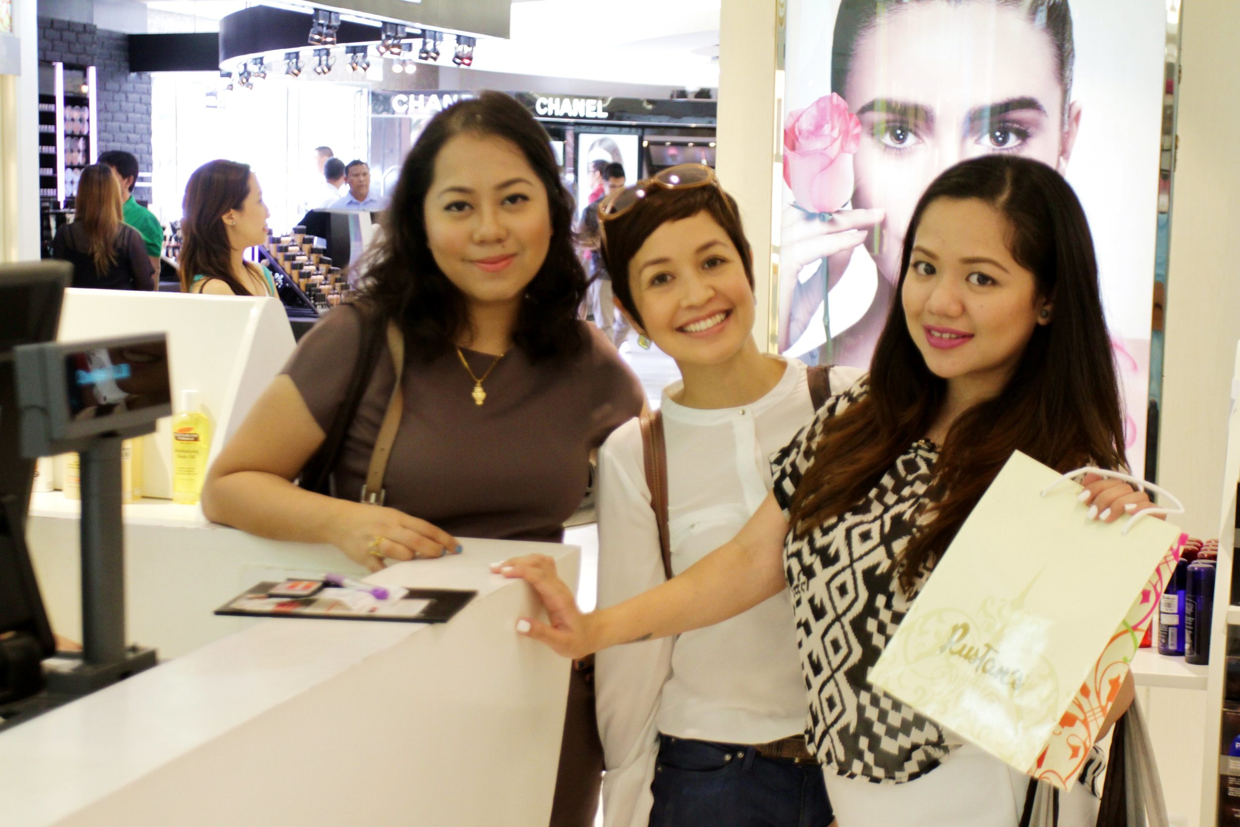 So happy with our new buys! I got a NARS concealer and a Phyto shampoo, which my hairstylist highly recommends.