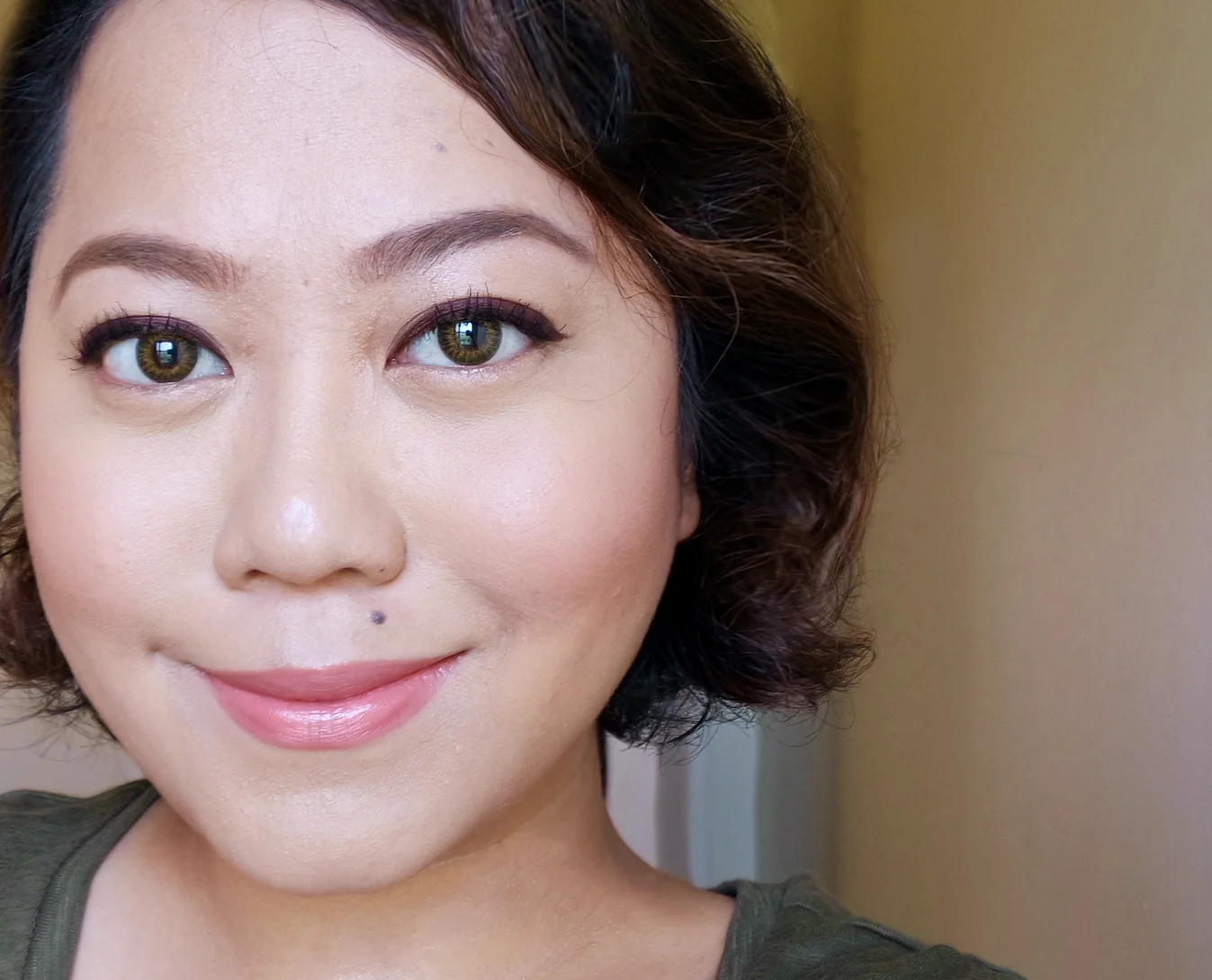 Yes I don't believe it either. My makeup looked this nice in person too!