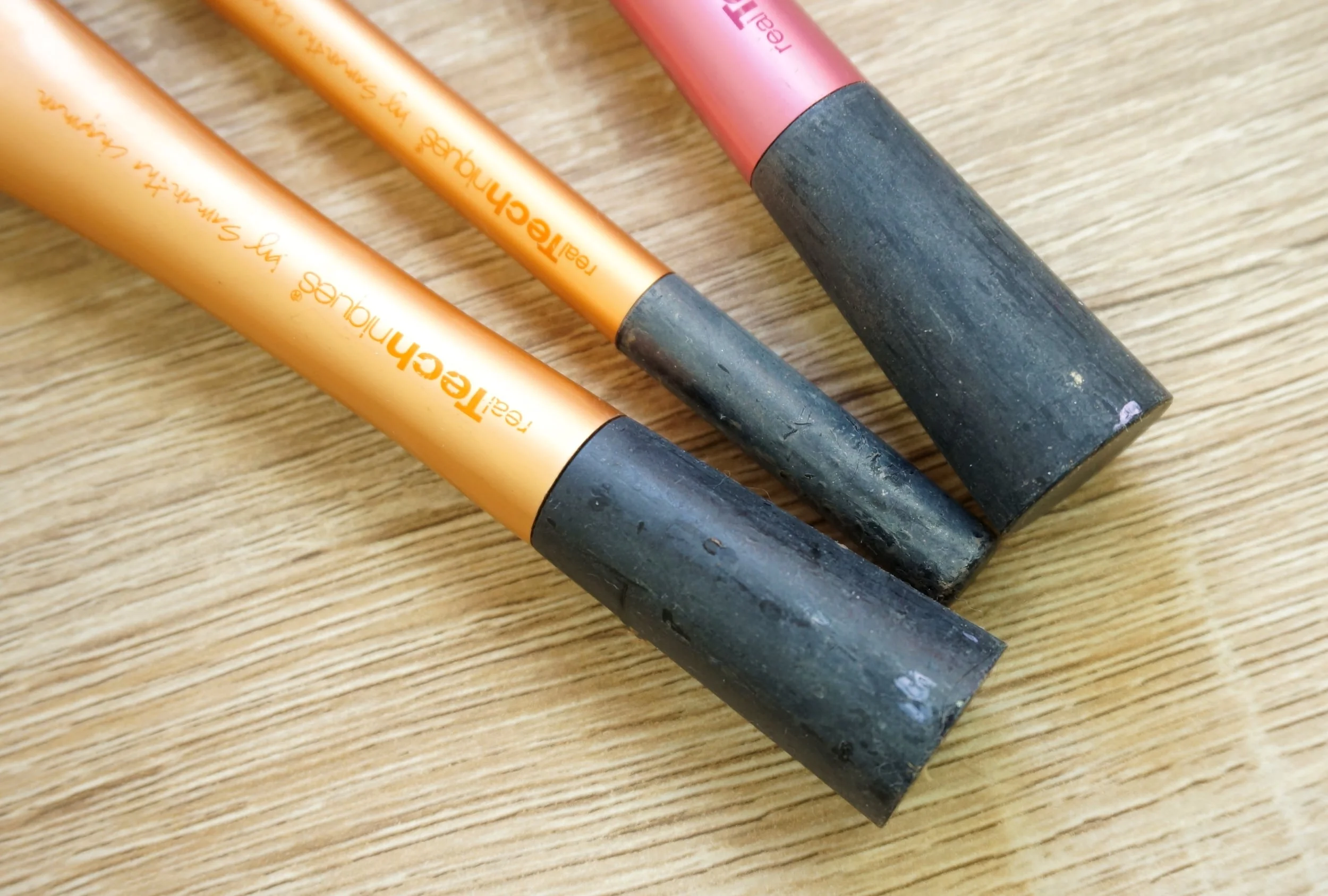 Ask Liz What's the best way to clean sticky brush handles? — Project Vanity