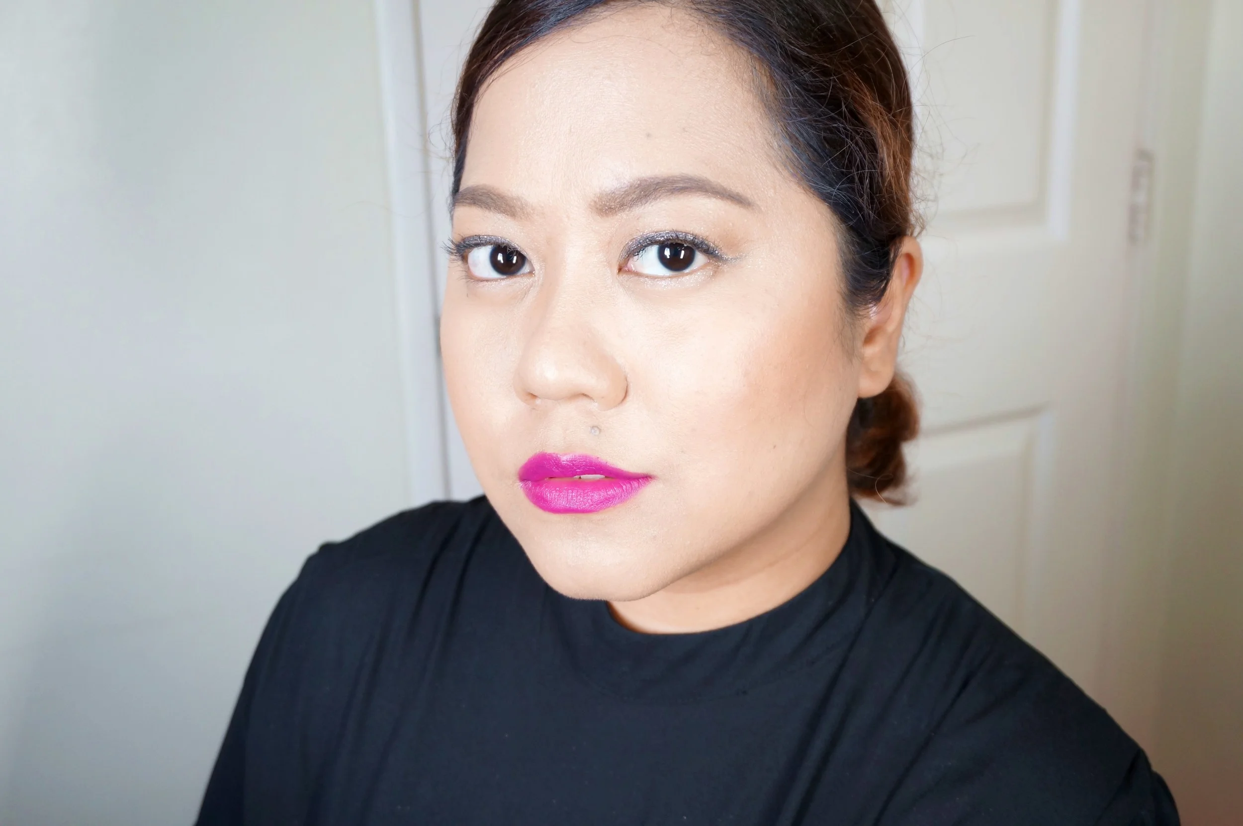 L'Oreal Color Riche Lipstick in Glamor Fuchsia