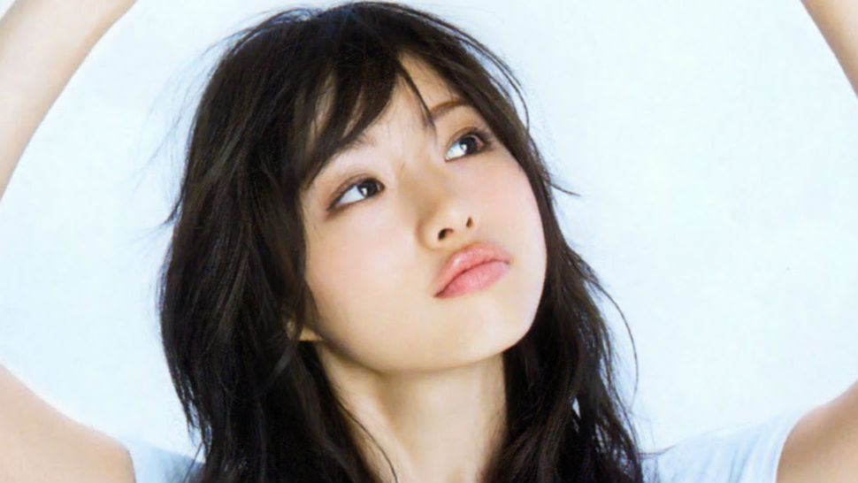 Japanese actress Satomi Ishihara (Image via 1meee.com)
