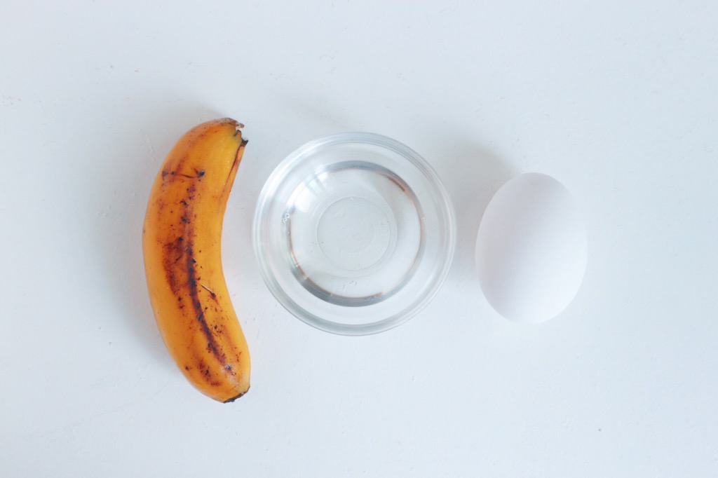 Luscious hair the natural way: Try this quick DIY banana mask! — Project  Vanity