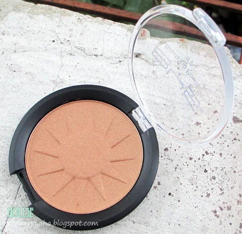 image via randombeautybyhollie.com