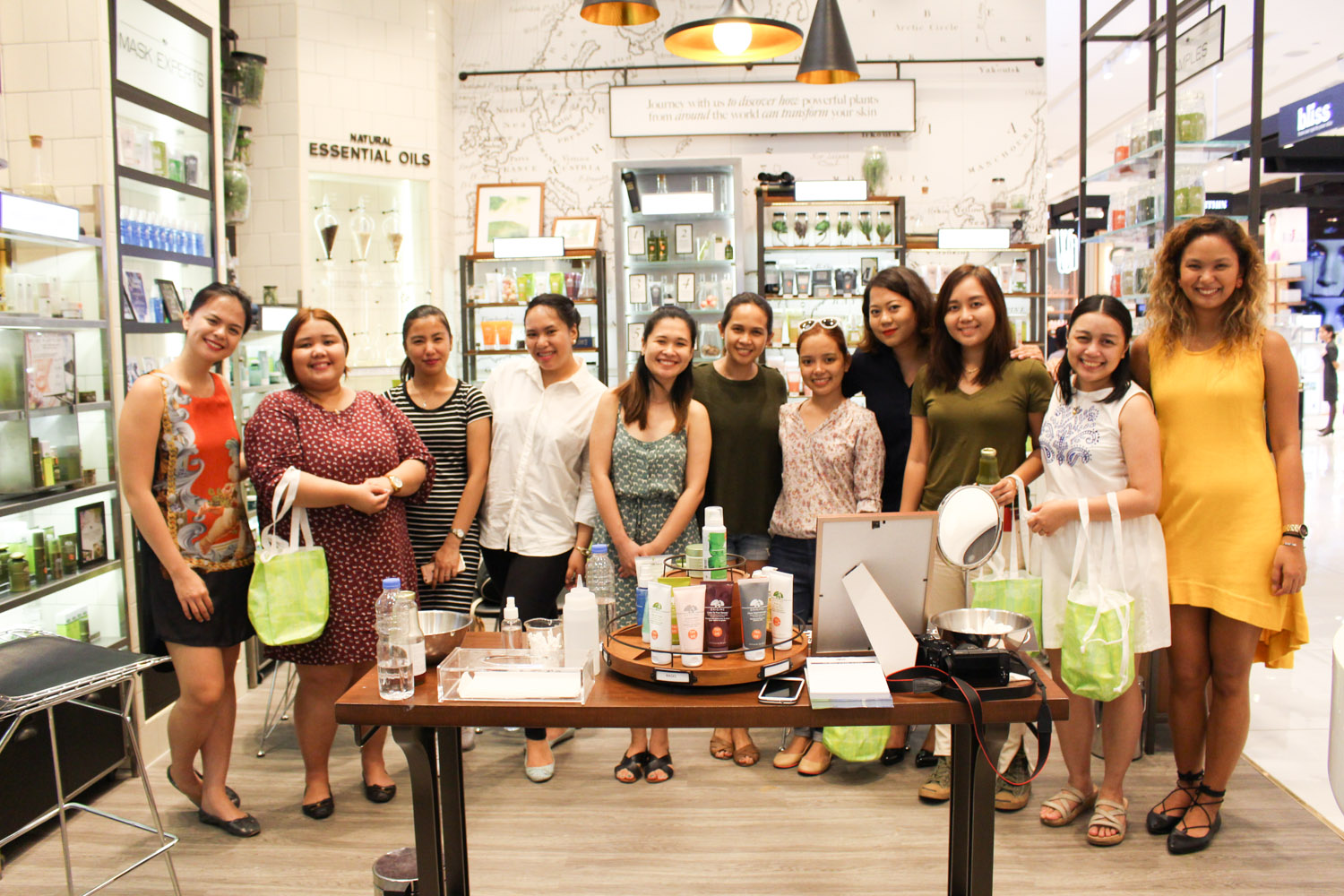 Bare but fresh and radiant faces!