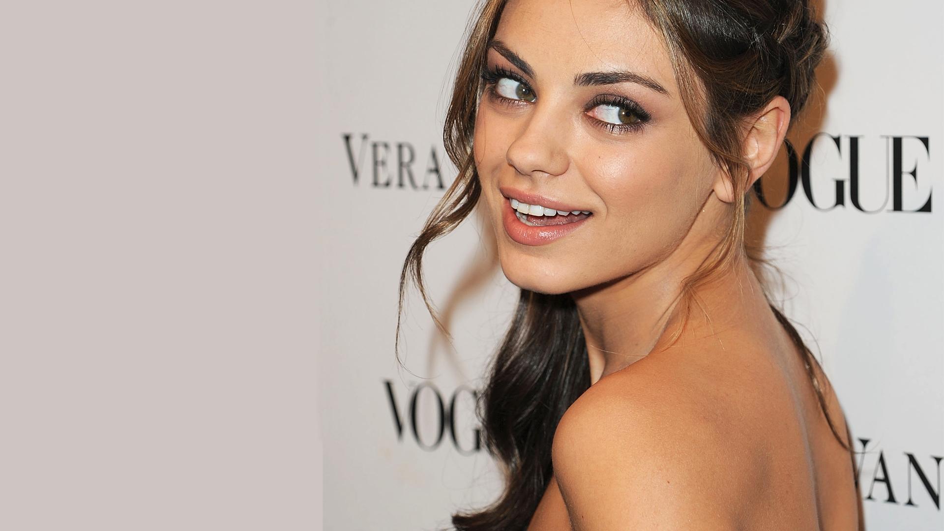 Ukrainian actress Mila Kunis (Image via 7-themes.com)