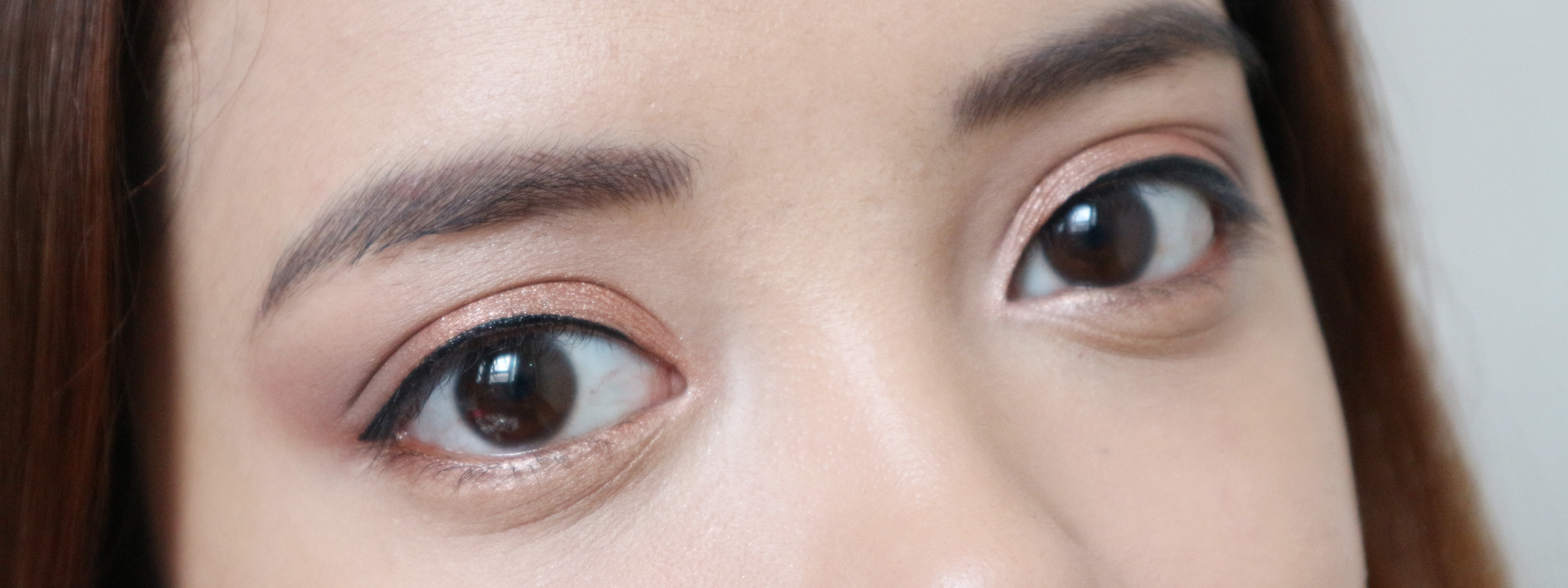 Applied the Catrice Camouflage Cream to prep and prime my lids. I used the three shades on the right of the Ever Bilena Pink Palette, and the Maybelline Hypersharp Power Black Liner for this subtle, thin wing.