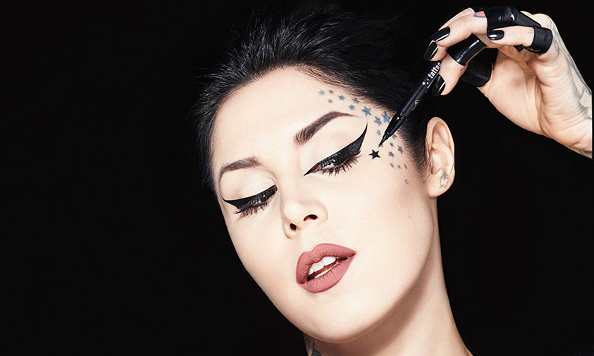 Image via Hello Magazine