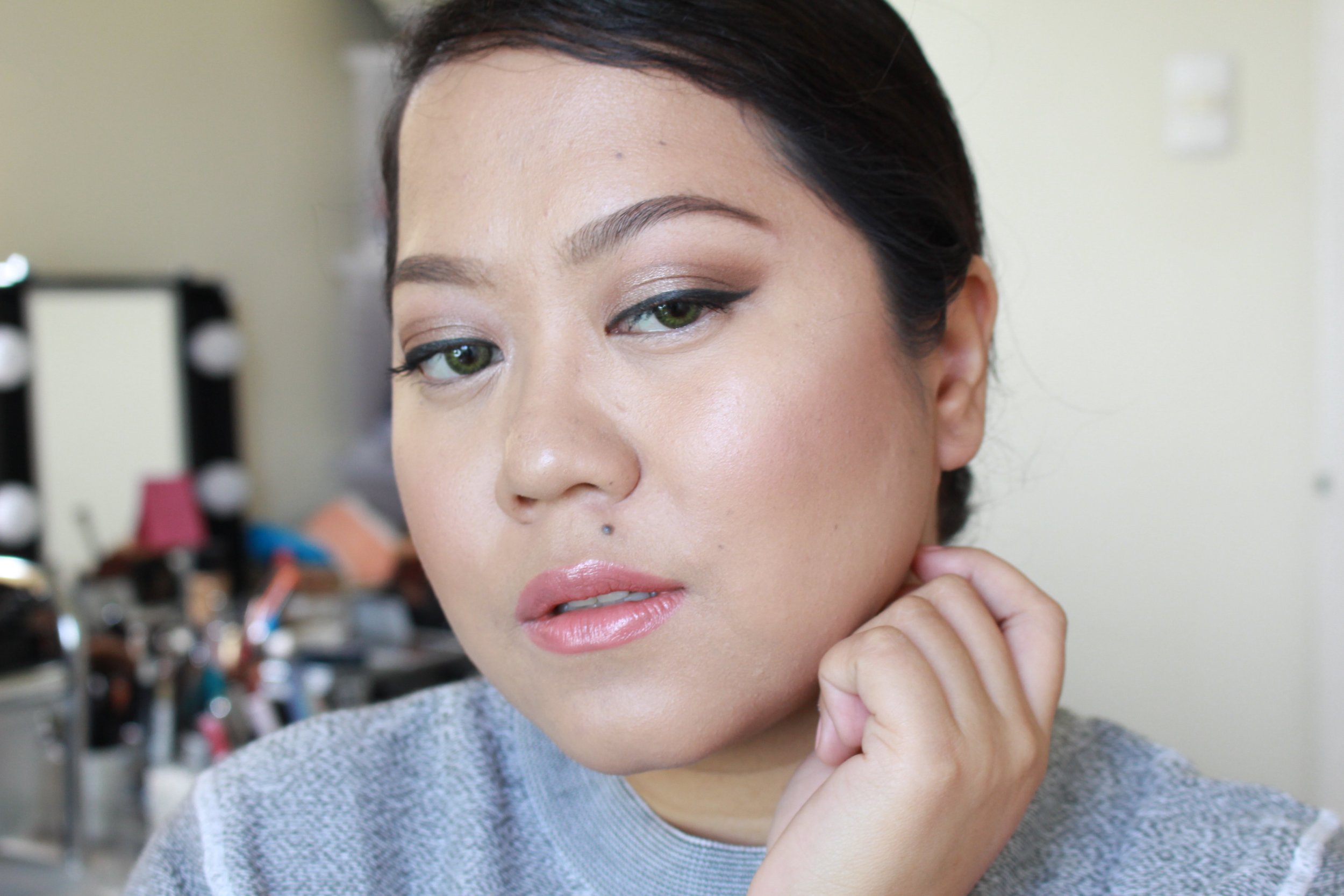 Here's an unedited photo using the DIY ringlight, in daylight.