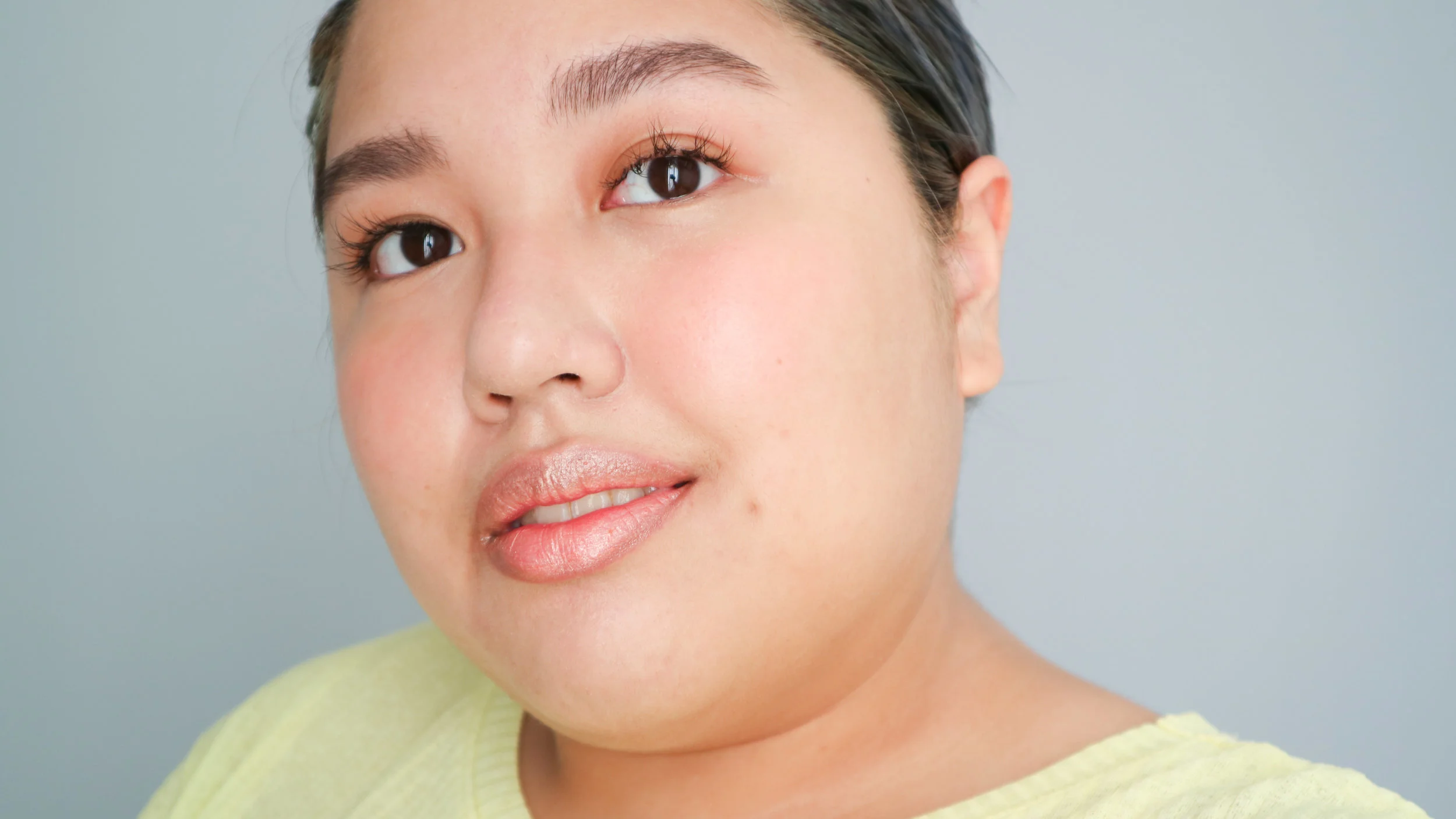 Revlon Ultra HD Matte Lipcolor in Glow on my bare lip
