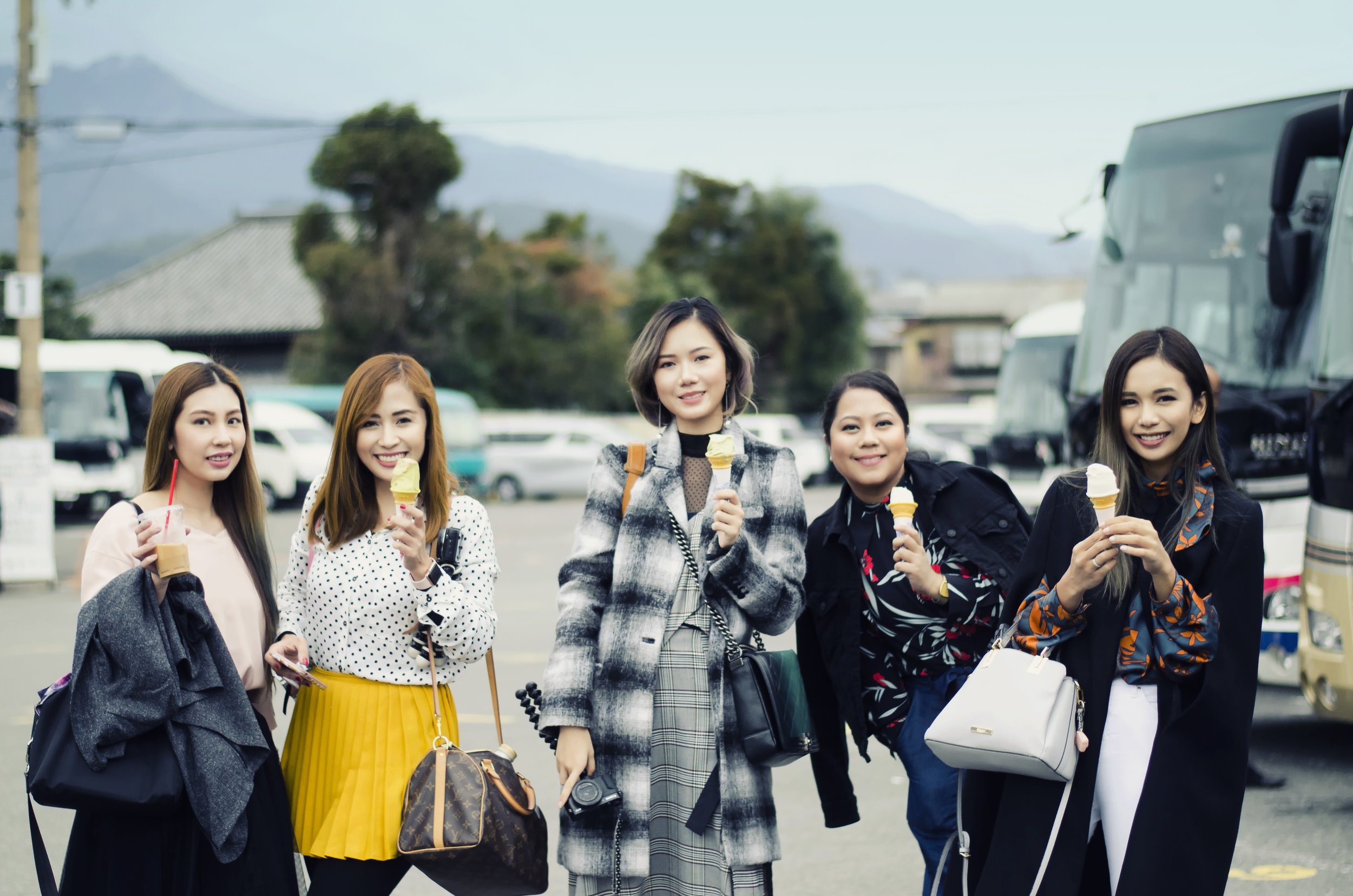Ice cream in the cold: Kath, Rochelle, Camille, myself, and Shari