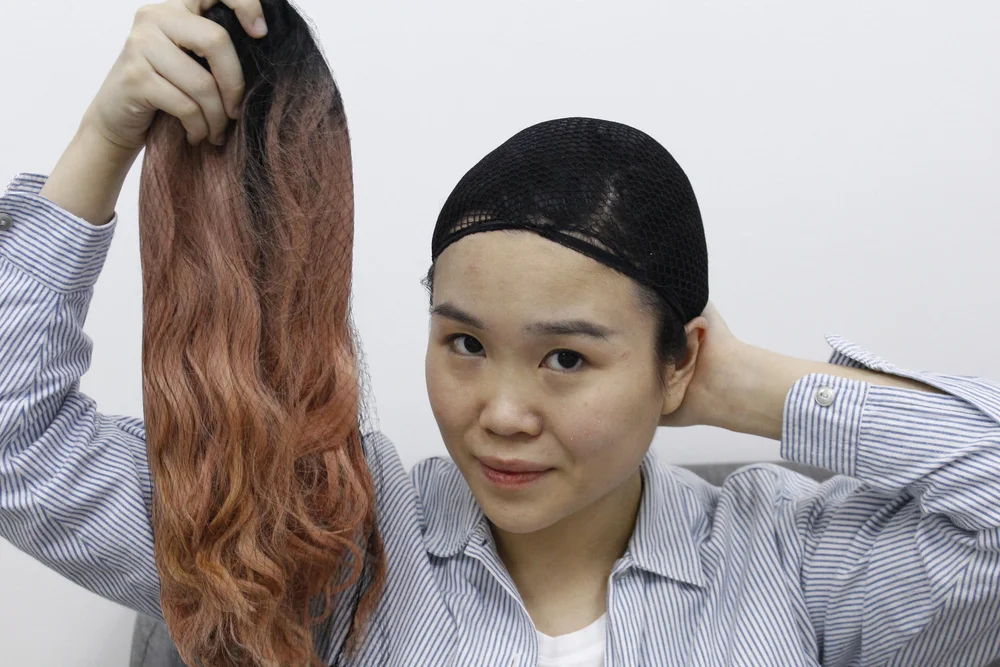 Meghat rozott Iskola El ad s How To Wear Fake Hair Vaskos Hegy gyes