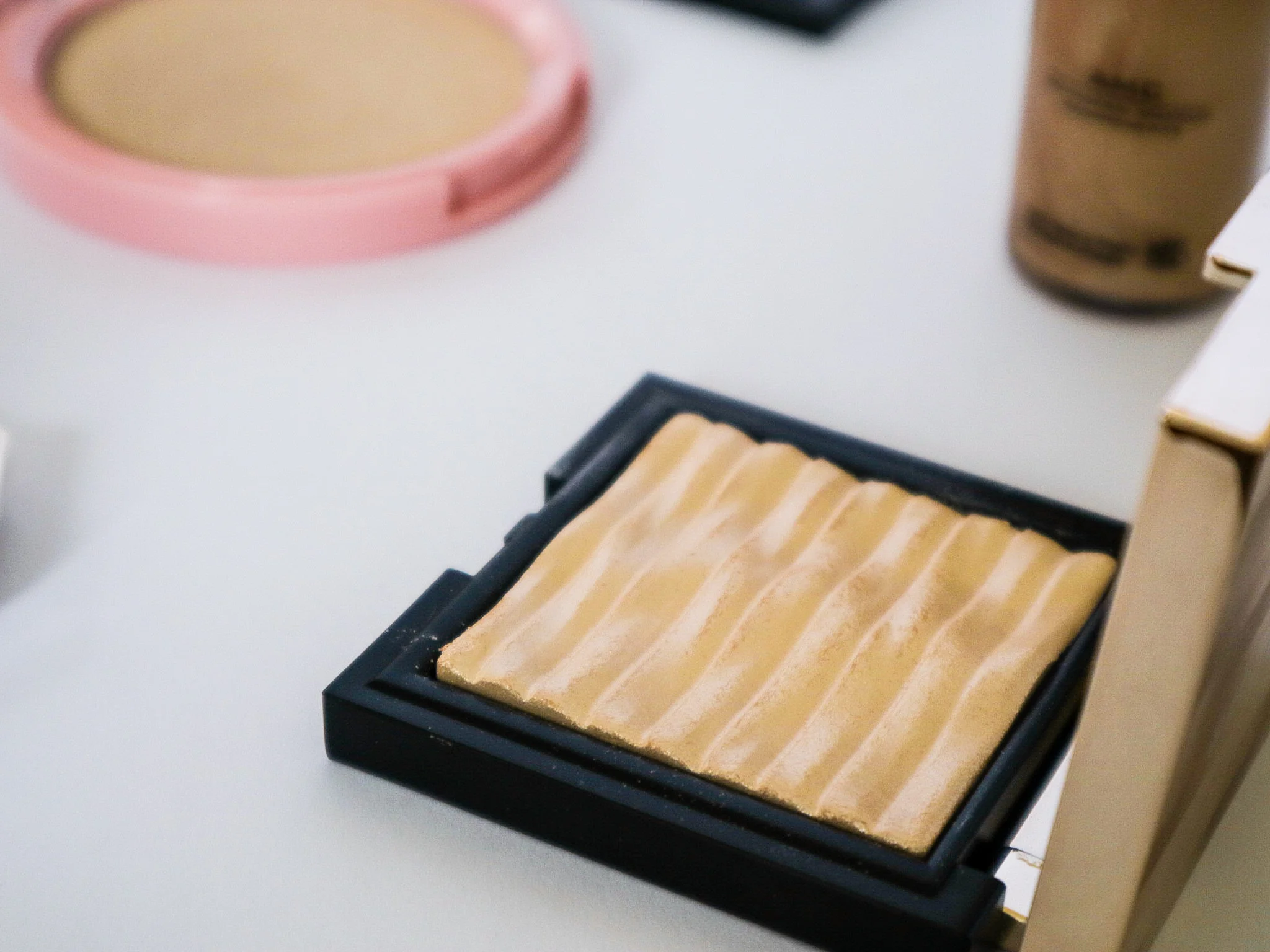 1901 highlighters for morena-30-clio-gold sheer.jpg