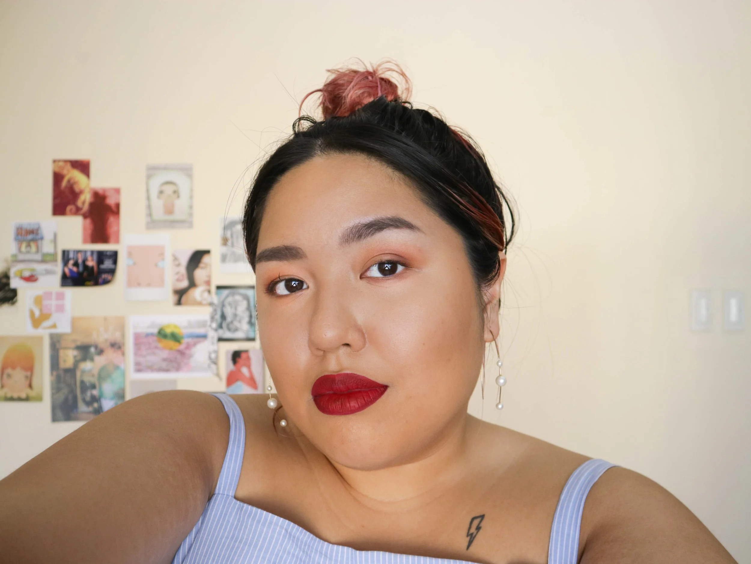 Beau is your classic vamp, a maroon reminiscent of MAC Diva . It makes a great impact, so I decided to up the ante by really contouring the cheeks and eyes and paired with a topknot for more Intsagrammy goodness.