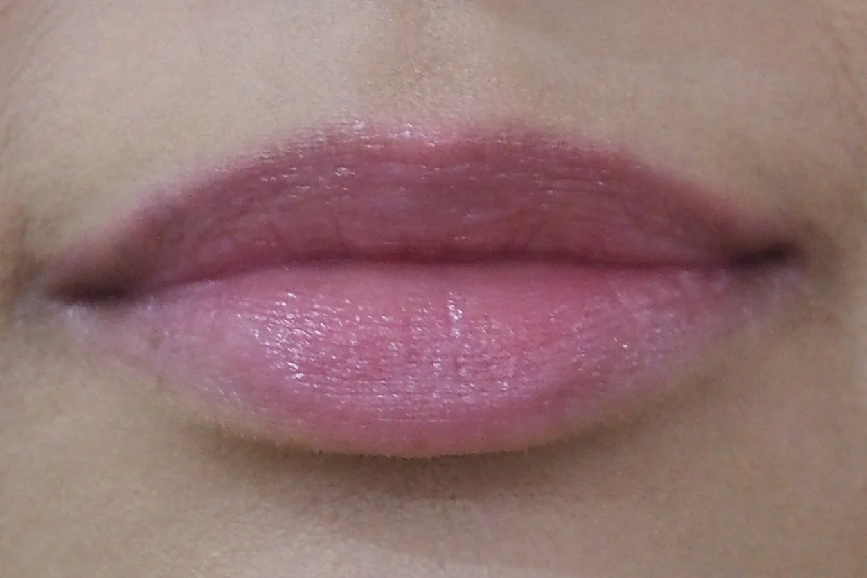 Color Adapting Moisture Balm