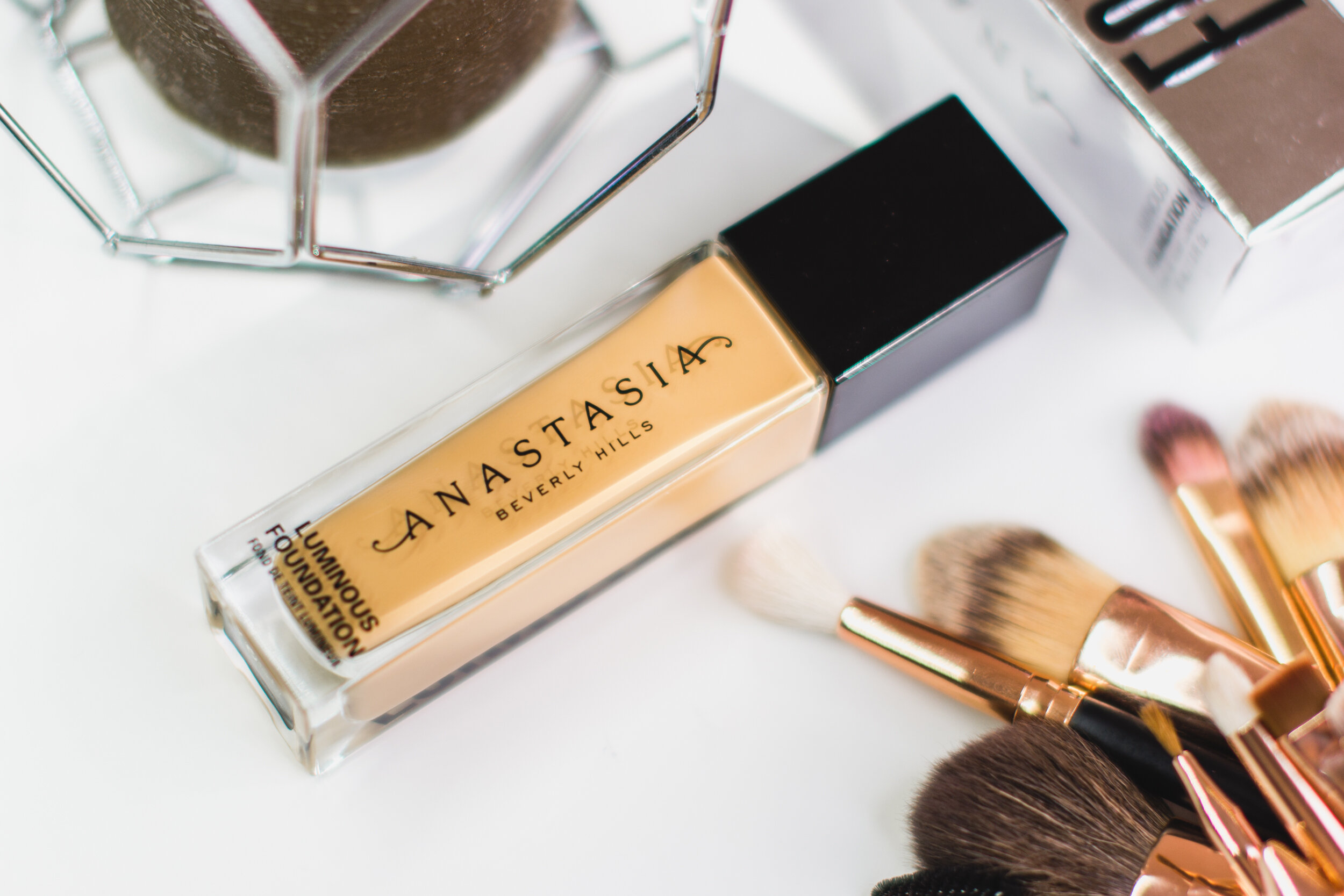 for Foundation perfect healthy Vanity skin Luminous base the The Anastasia Project Rave: is —