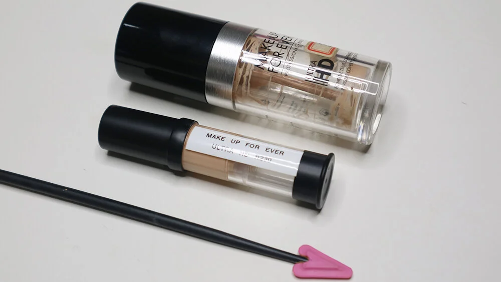 This 300peso spatula will help you get EVERY DROP of beauty product