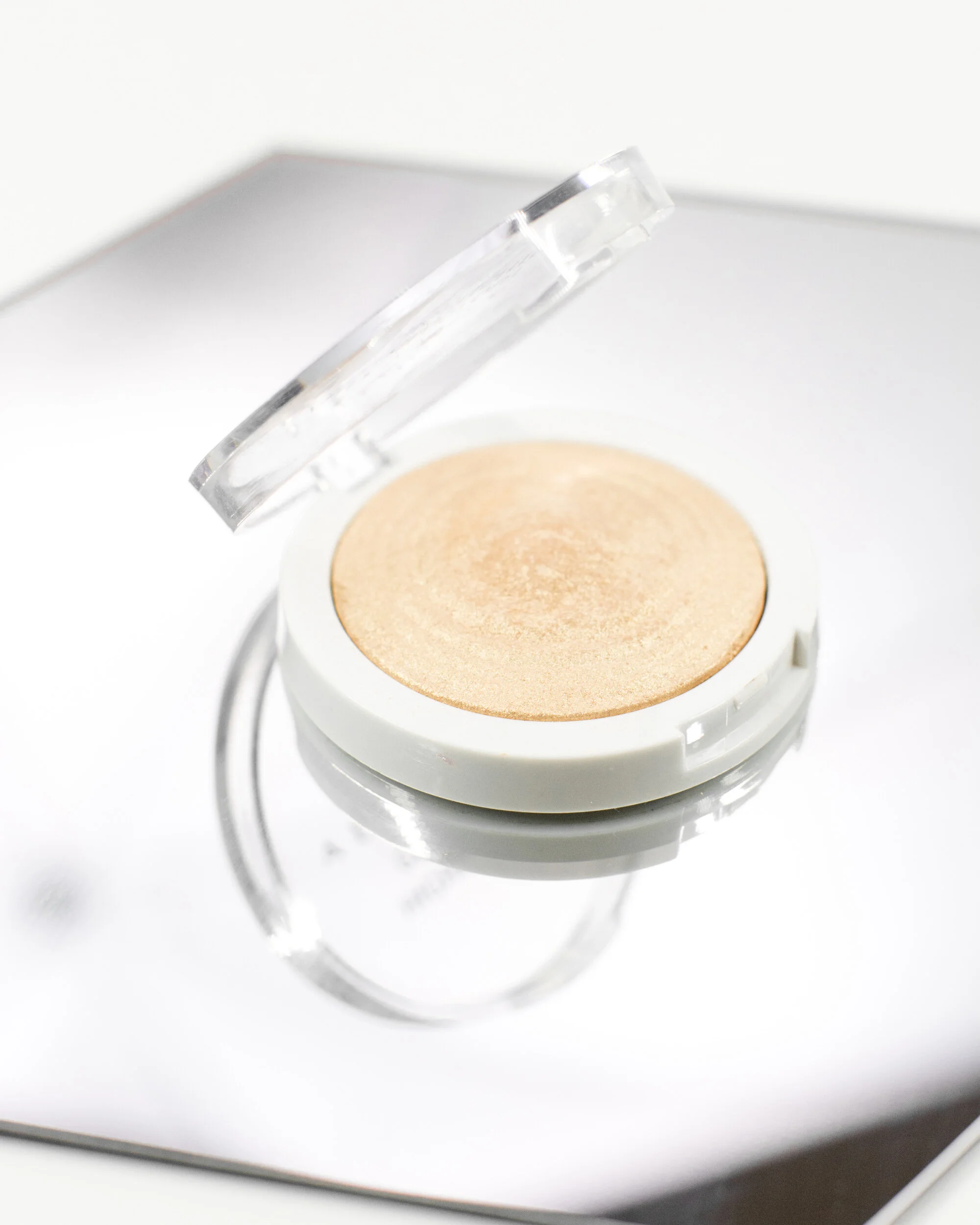 natural looking highlighters