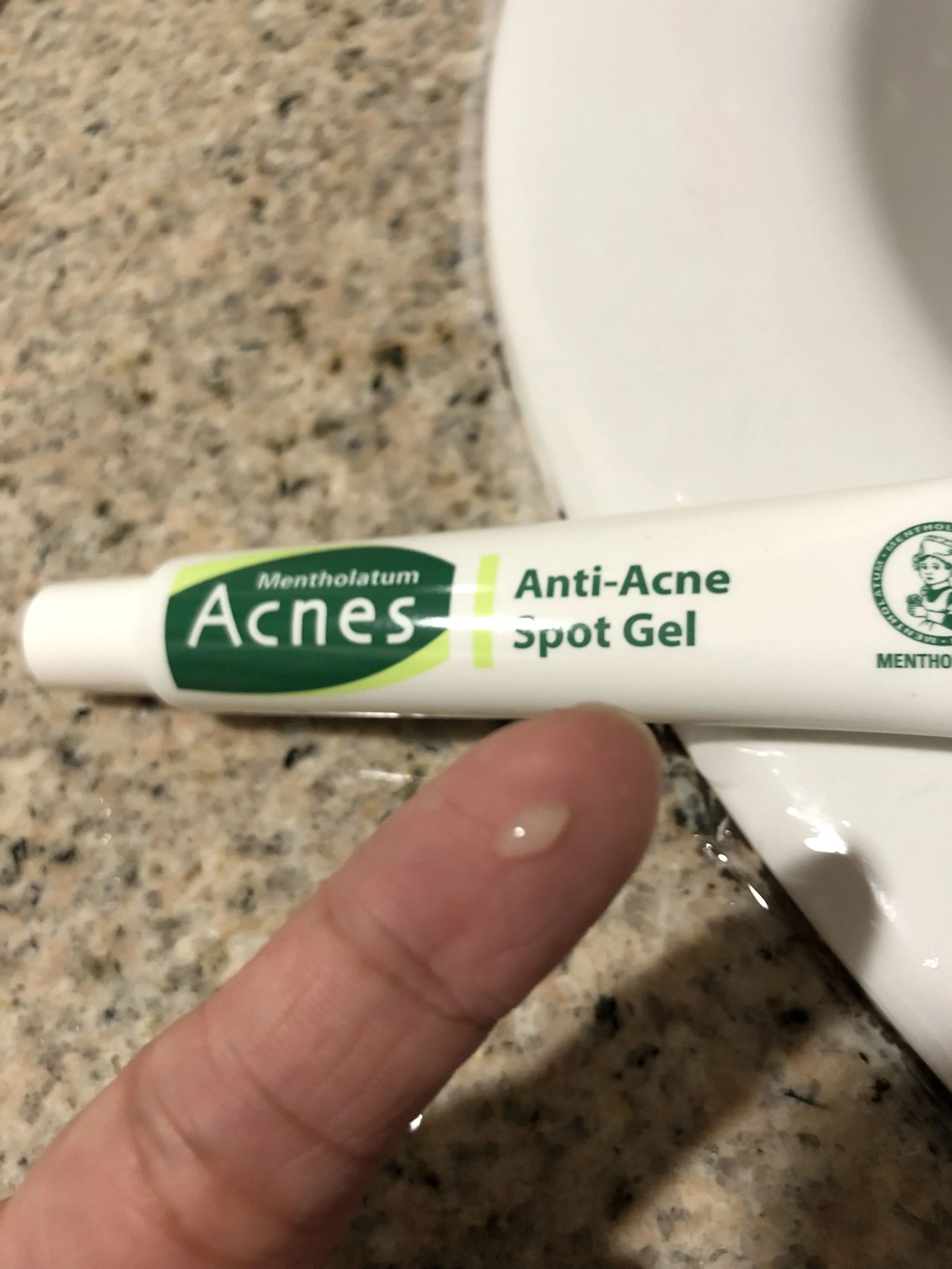 A review of Mentholatum Acnes skincare line: Which one should you get ...