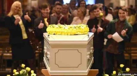 Vigil for Stephen Sutton: The portrayal of people with cancer is mired in a ‘cancer heroics’. Credit: Twitter/Joe Giddens.
