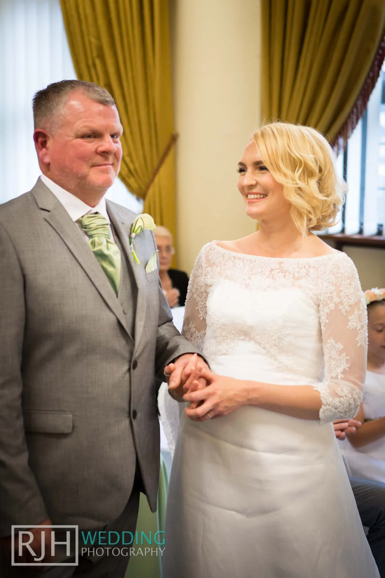 Sheffield City Hall_Ellis Wedding_254_3C2A3555.jpg