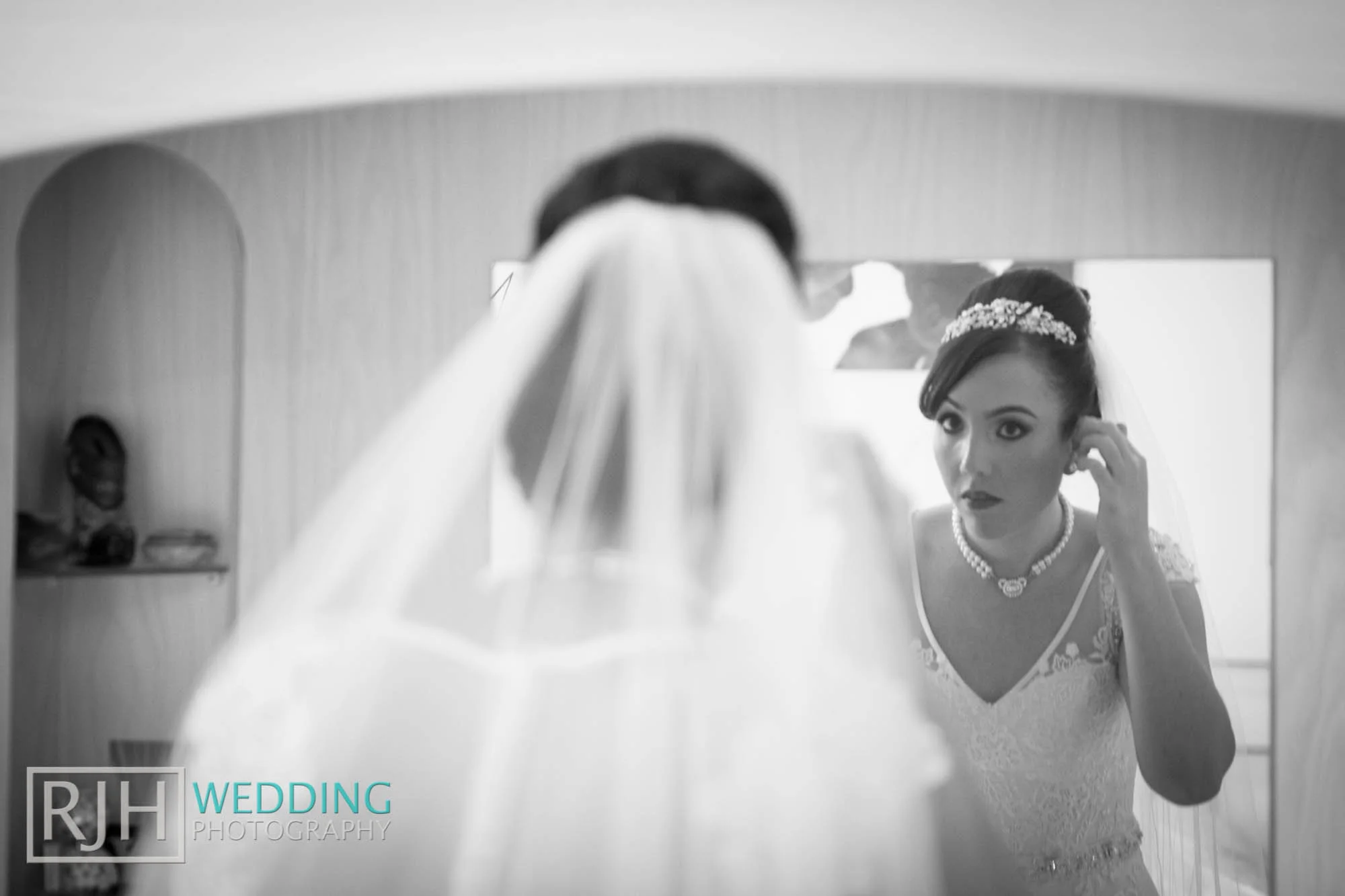 Sandhole Oak Barn O'Gorman Wedding_82_3C2A7358.jpg