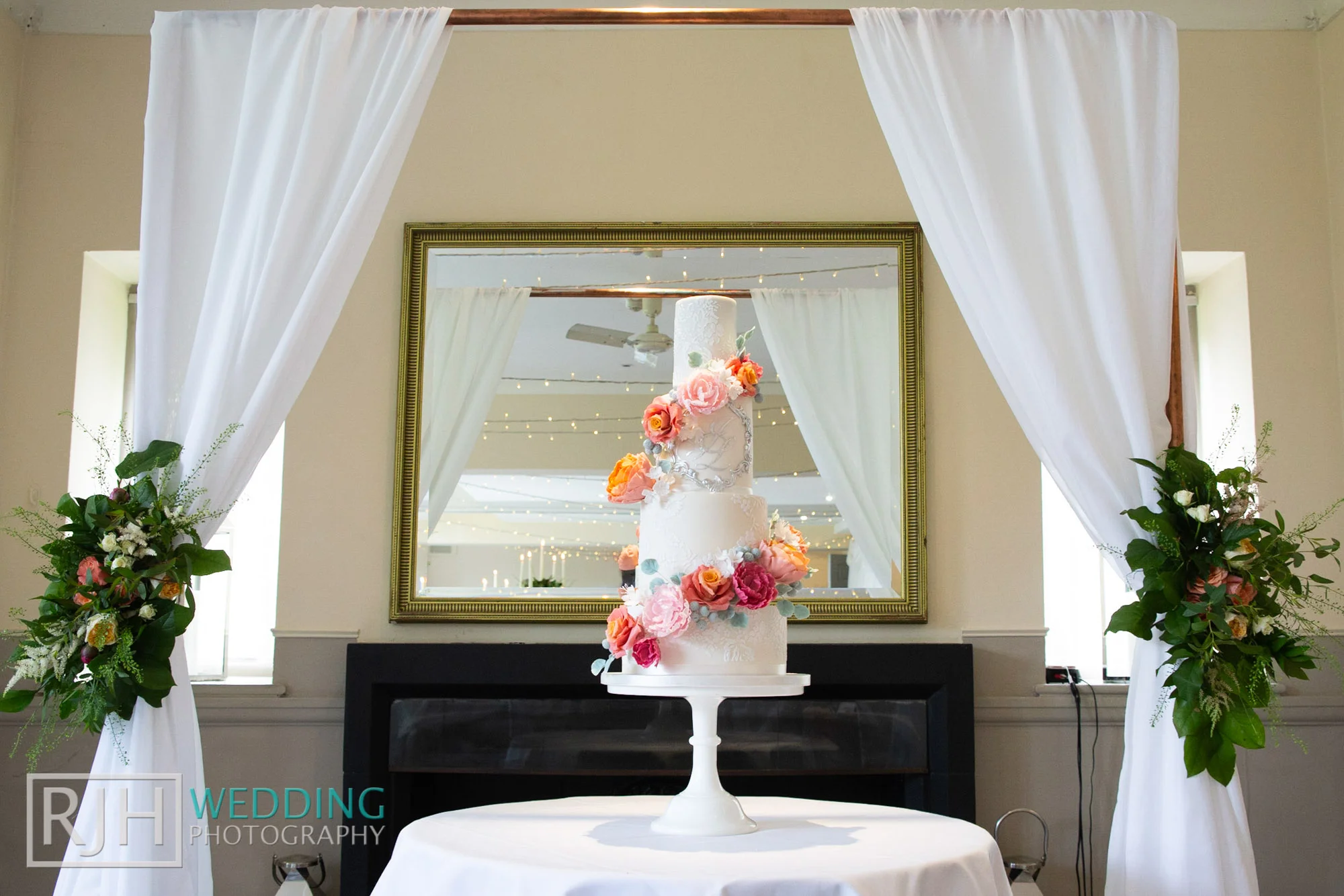 Whirlowbrook Hall Wedding Photography_Jack & Lydia_045_3C2A3402-2.jpg
