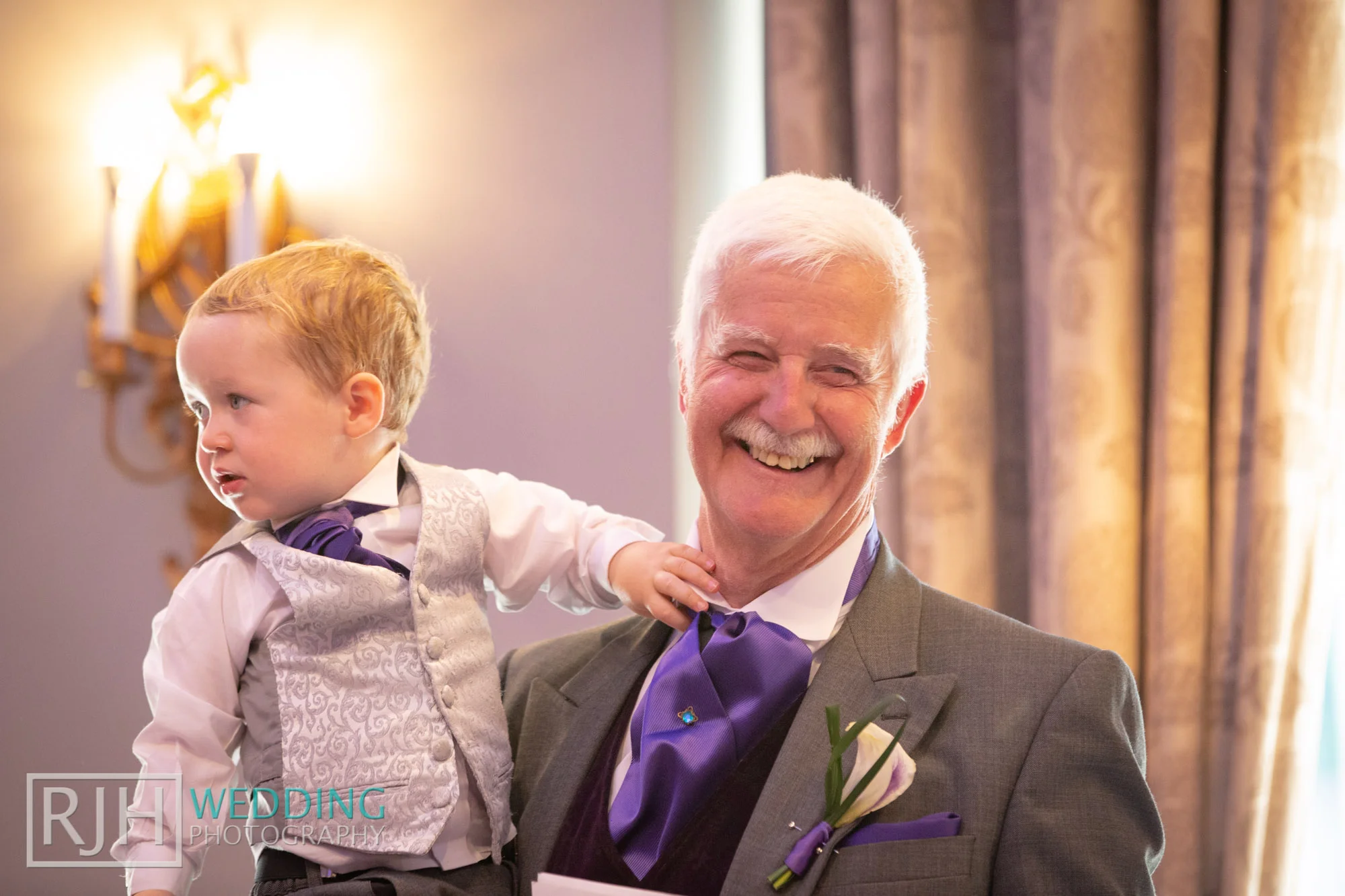 Oulton Hall Wedding Photography_Goodwill-Hall_032_RJH17766.jpg