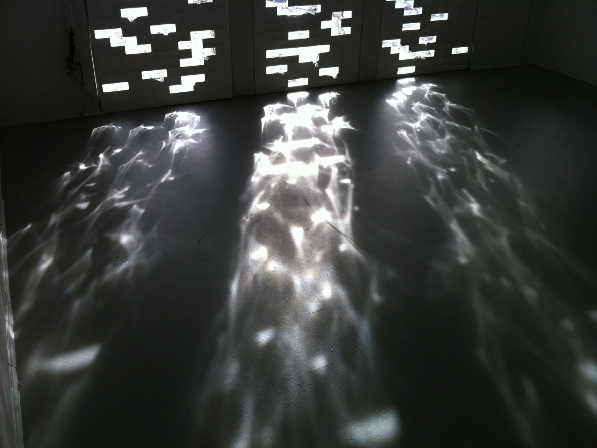 Ruptures_In_Running_Bond_05.jpg