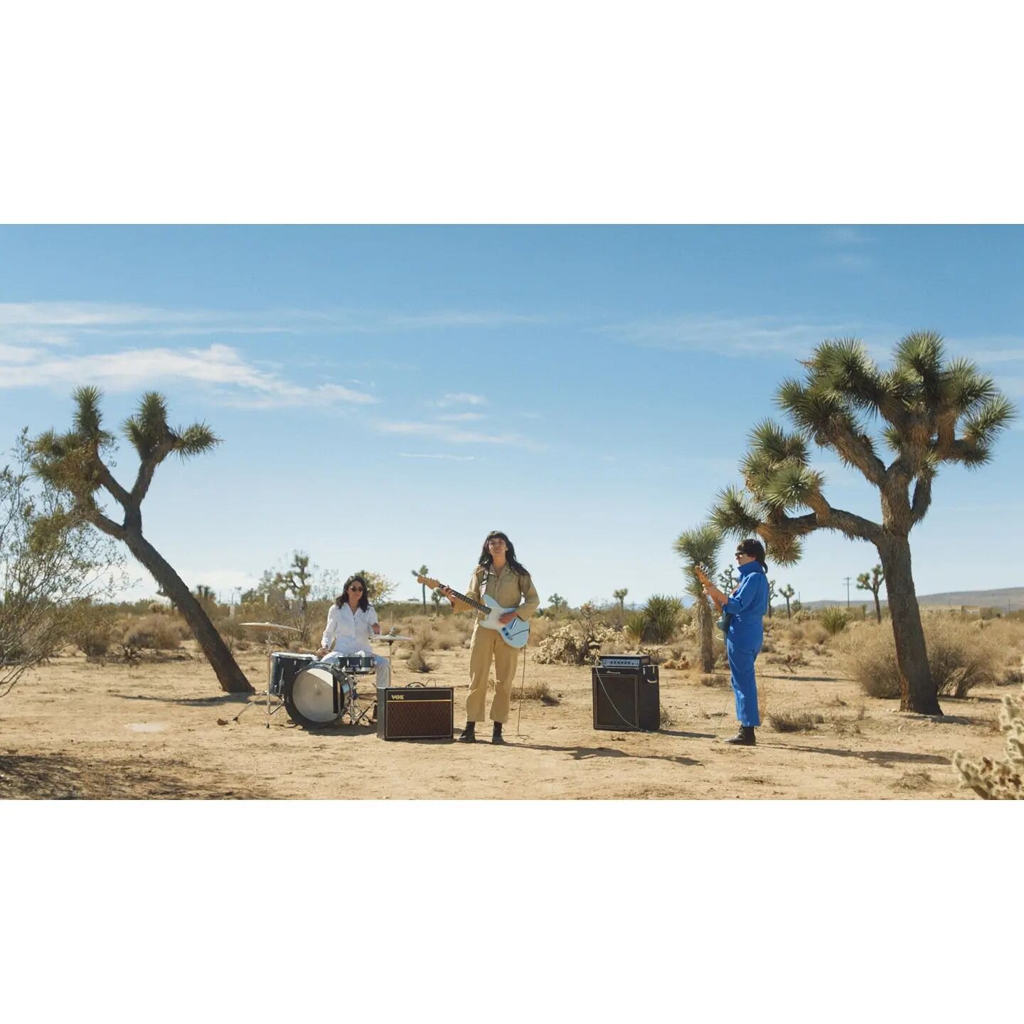 Courtney Barnett 'If I Don't Hear From You Tonight' // 2021

Well holy jumpsuits and combat boots it was so dang cool to be able to work with @oclaire on the new @courtneymelba video!

Dir: @oclaire
DP: @cws_dp
Edit: @gitchmoldberg
Color: Yo
Color Pr