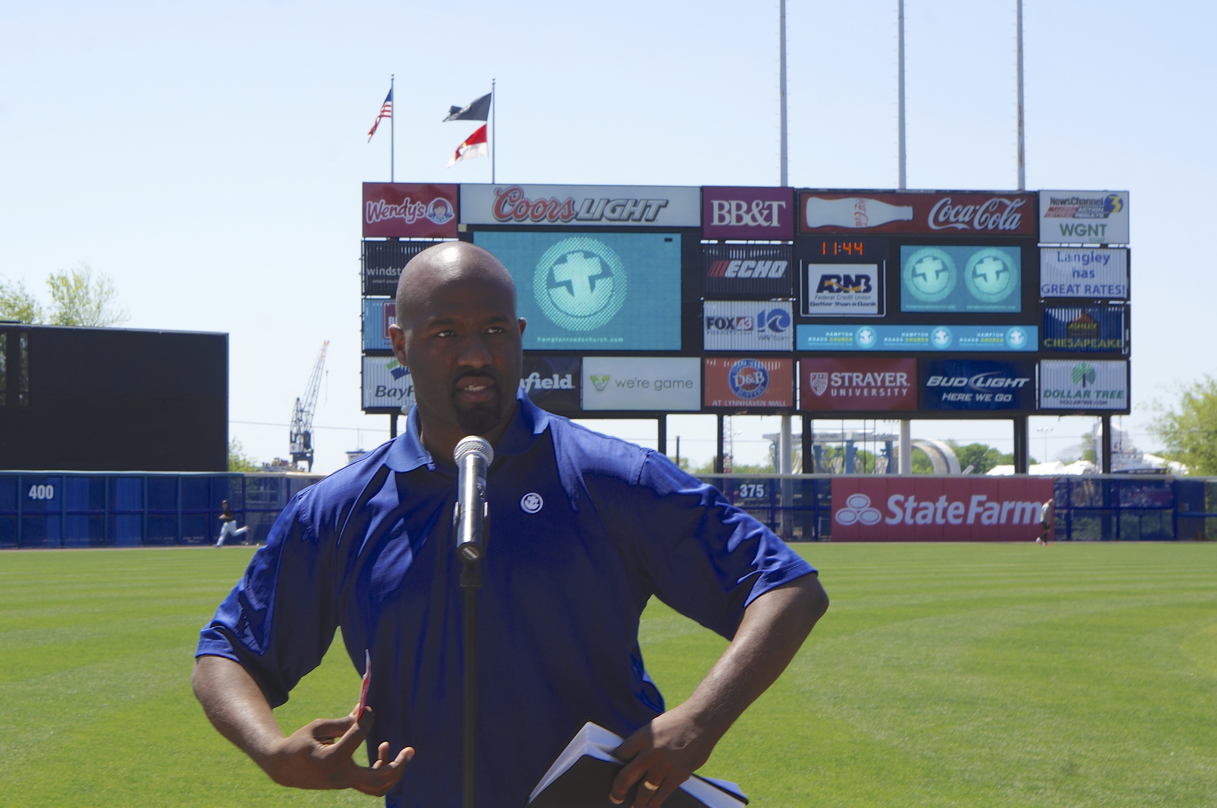 HRC at Tides Game 2014 5620.jpg