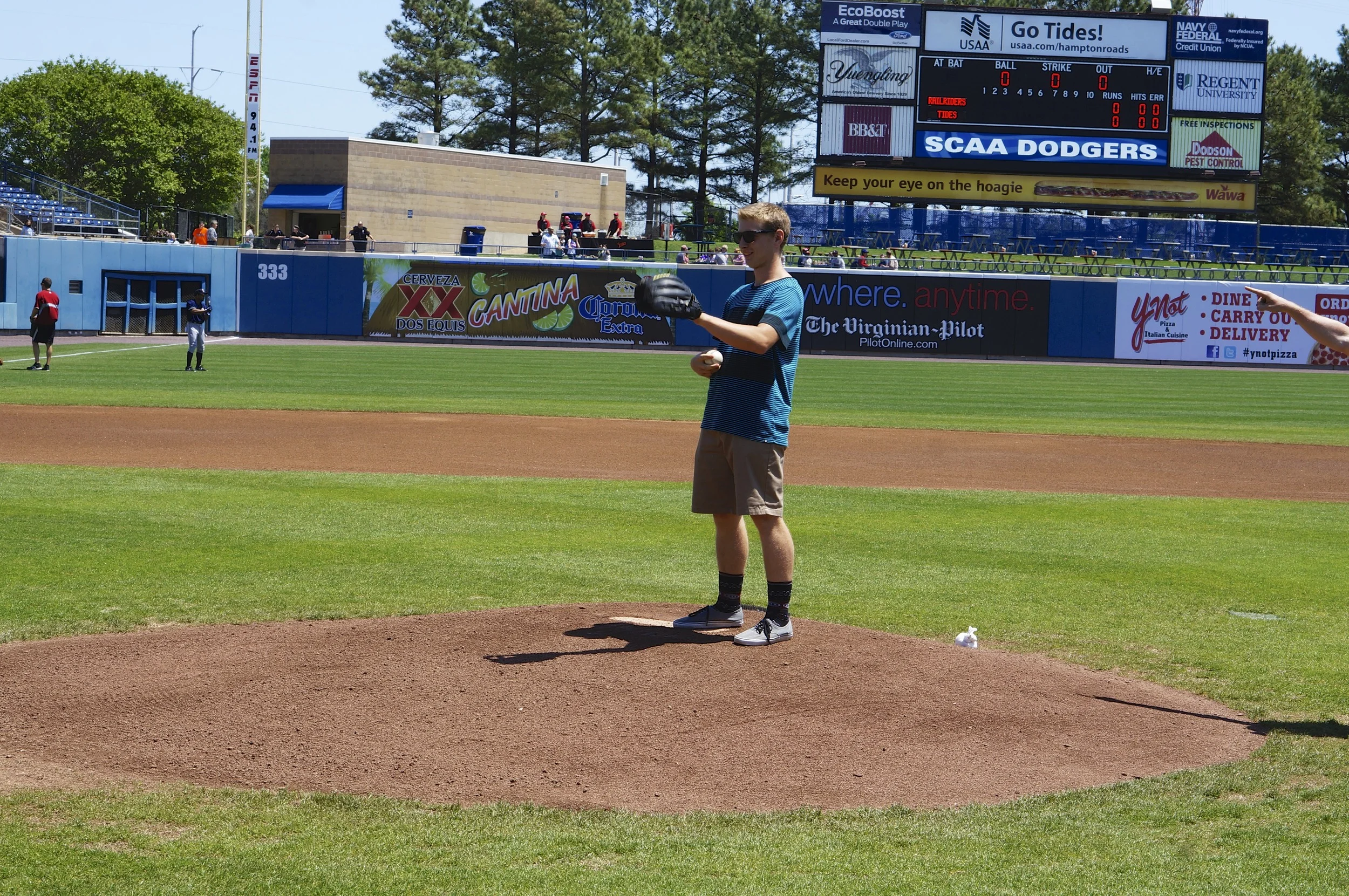 HRC at Tides Game 2014 5684.jpg