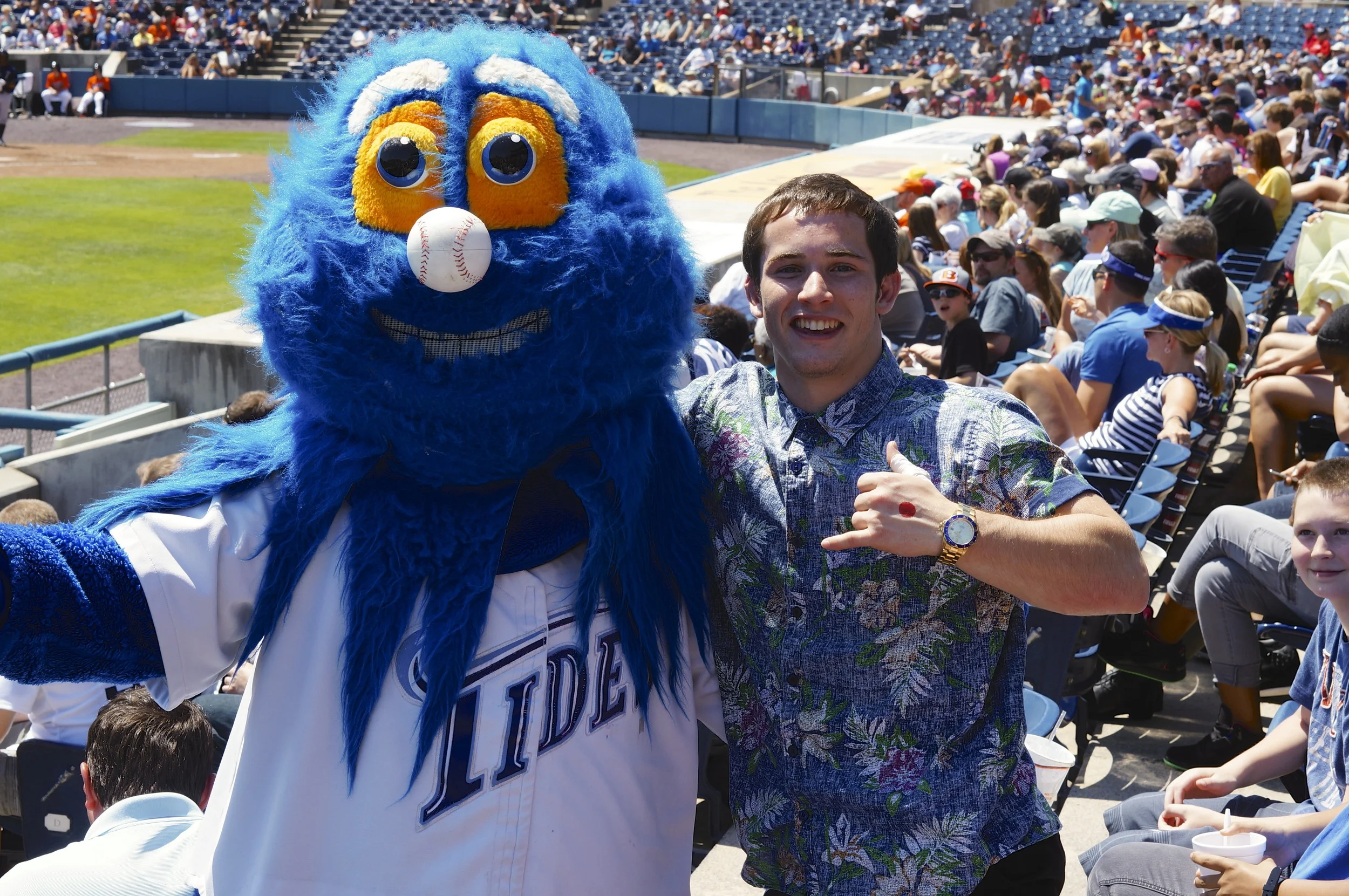 HRC at Tides Game 2014 5794.jpg