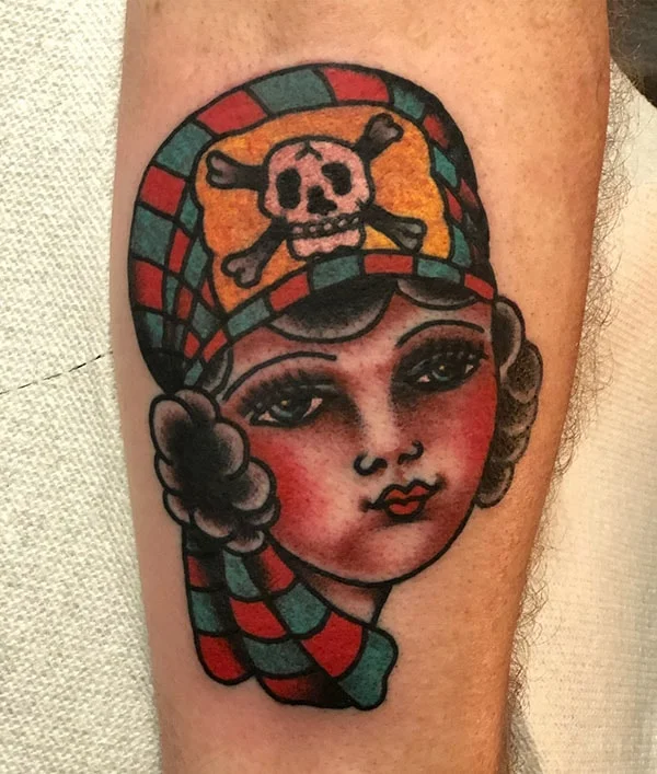 mariodesatraditionalpirategirlhead-min.jpg