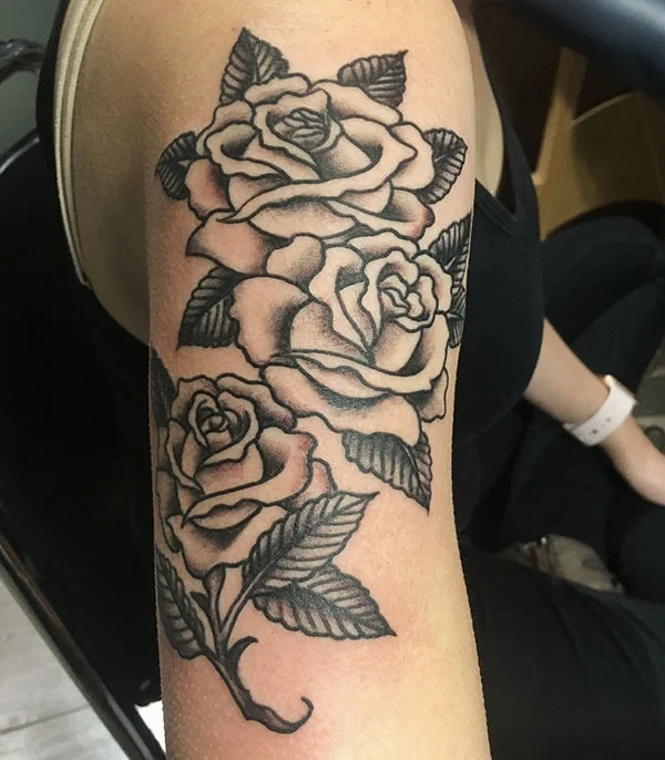 erik gillespie black and grey tradtional roses tattoo-min.jpg