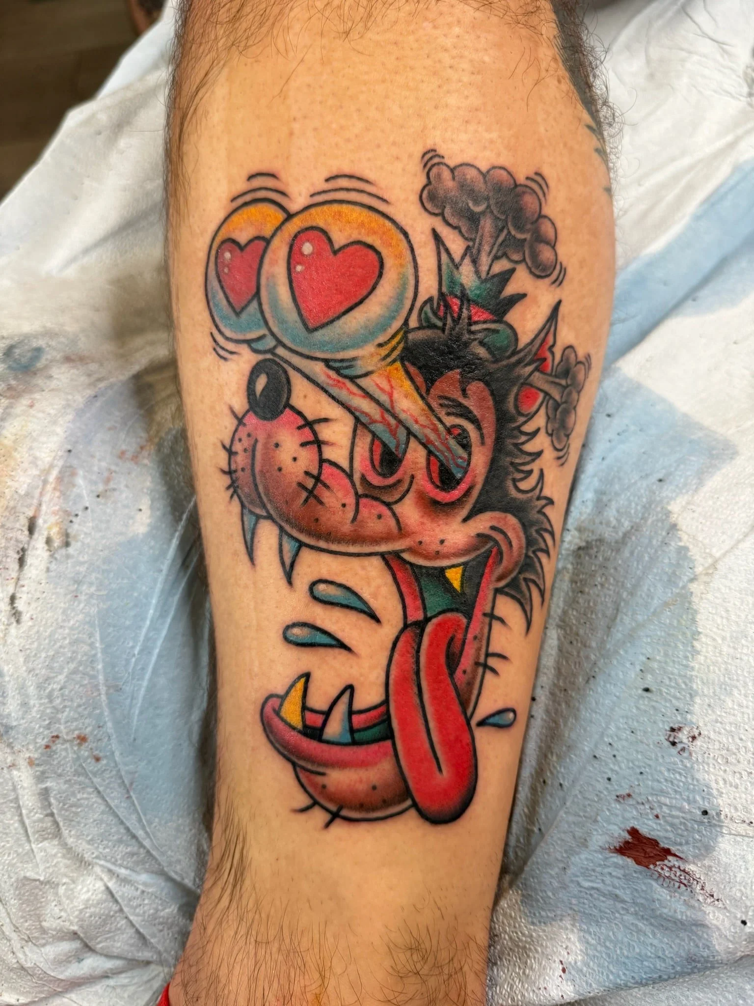 traditional-cartoon-wolf-heart-eyes-tattoo-great-lakes-tattoo-chicago.jpg
