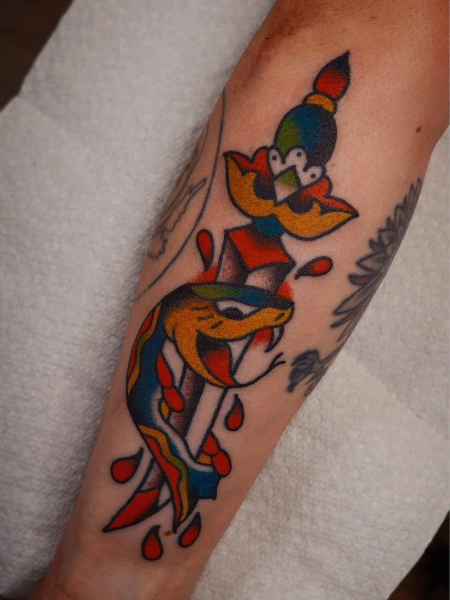 traditional-dagger-snake-color-chicago-great-lakes-tattoo-min.jpg